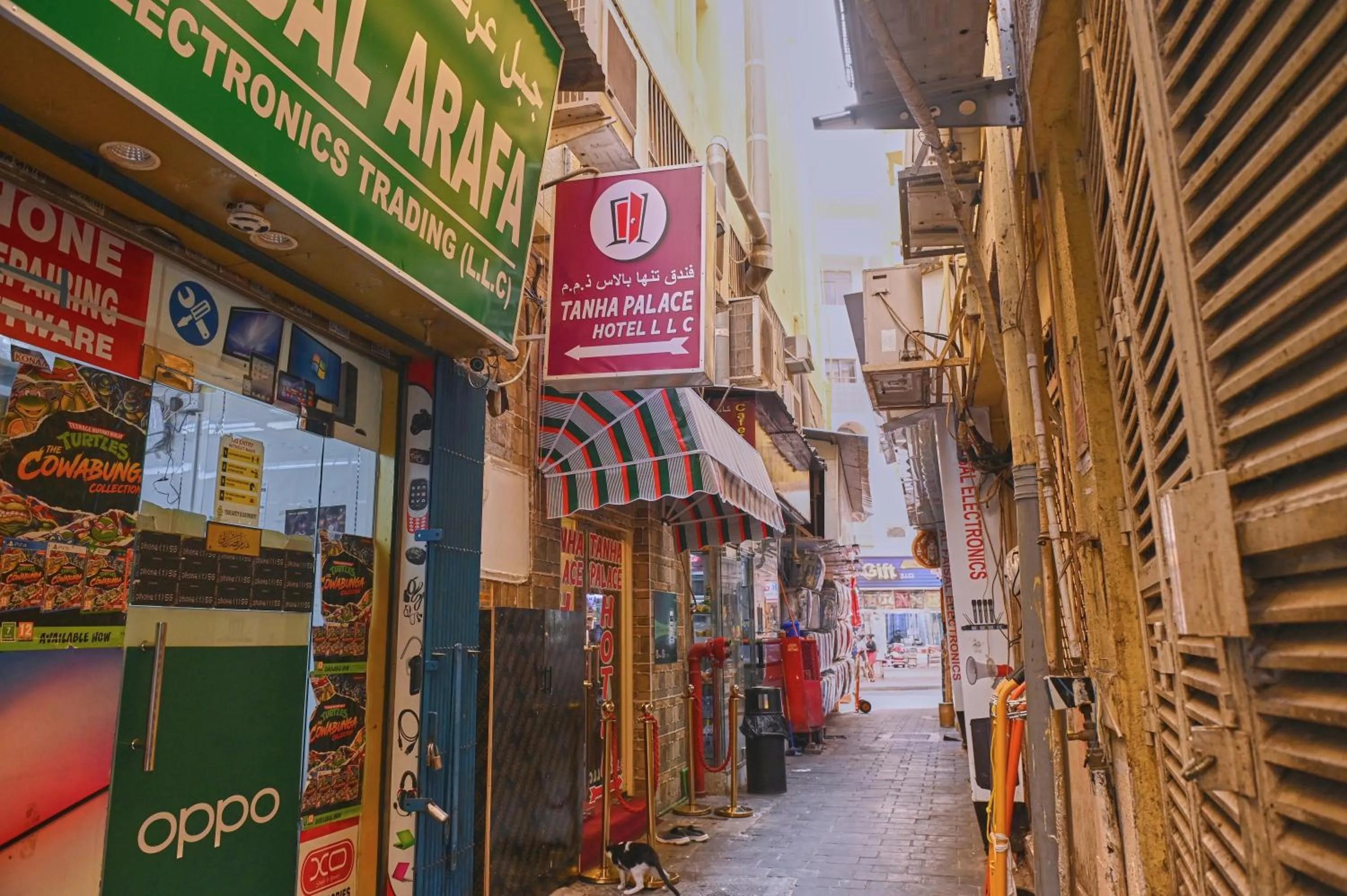 Day in Tanha Palace Hotel