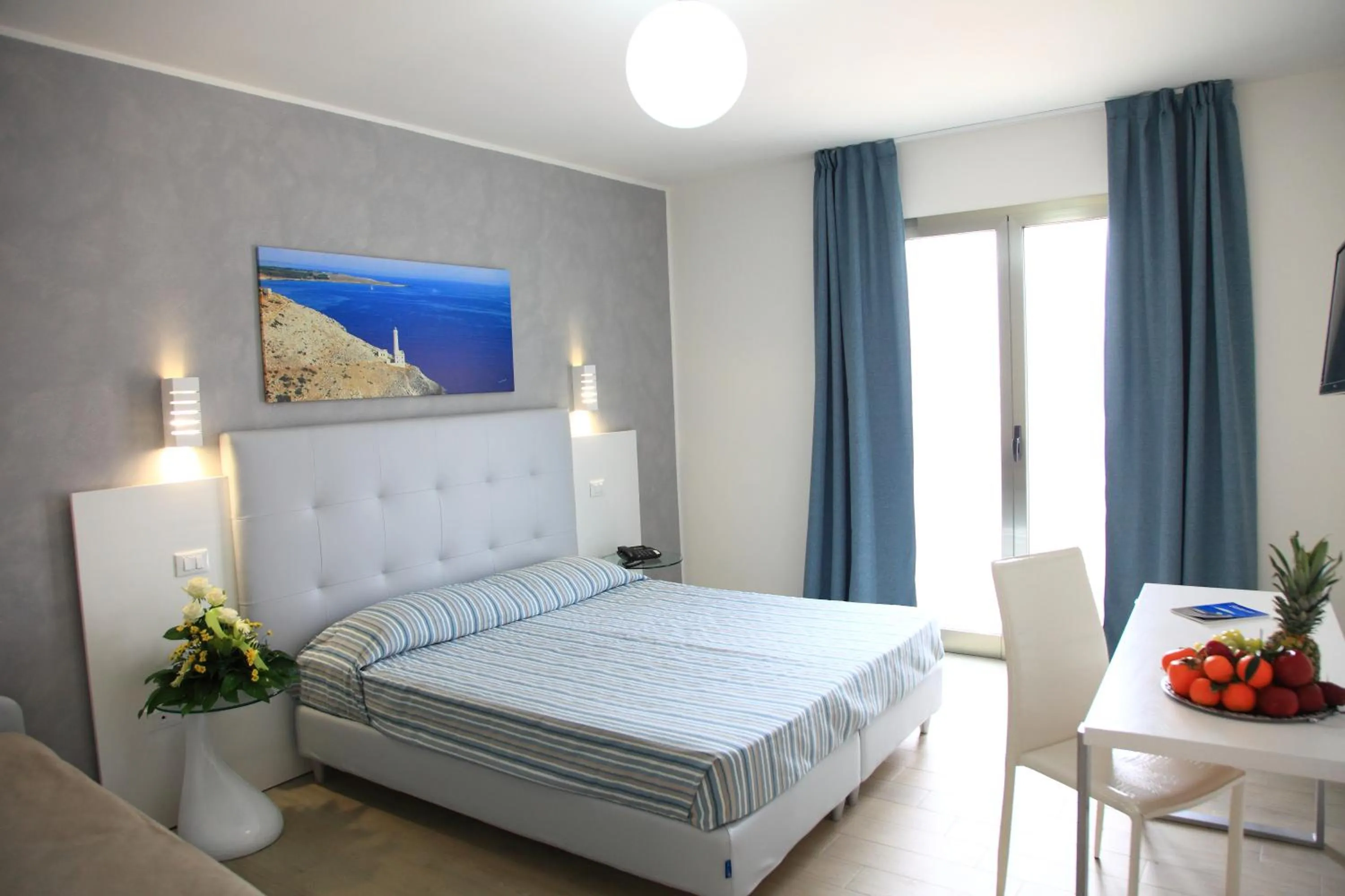 Photo of the whole room in Eden Resort Country