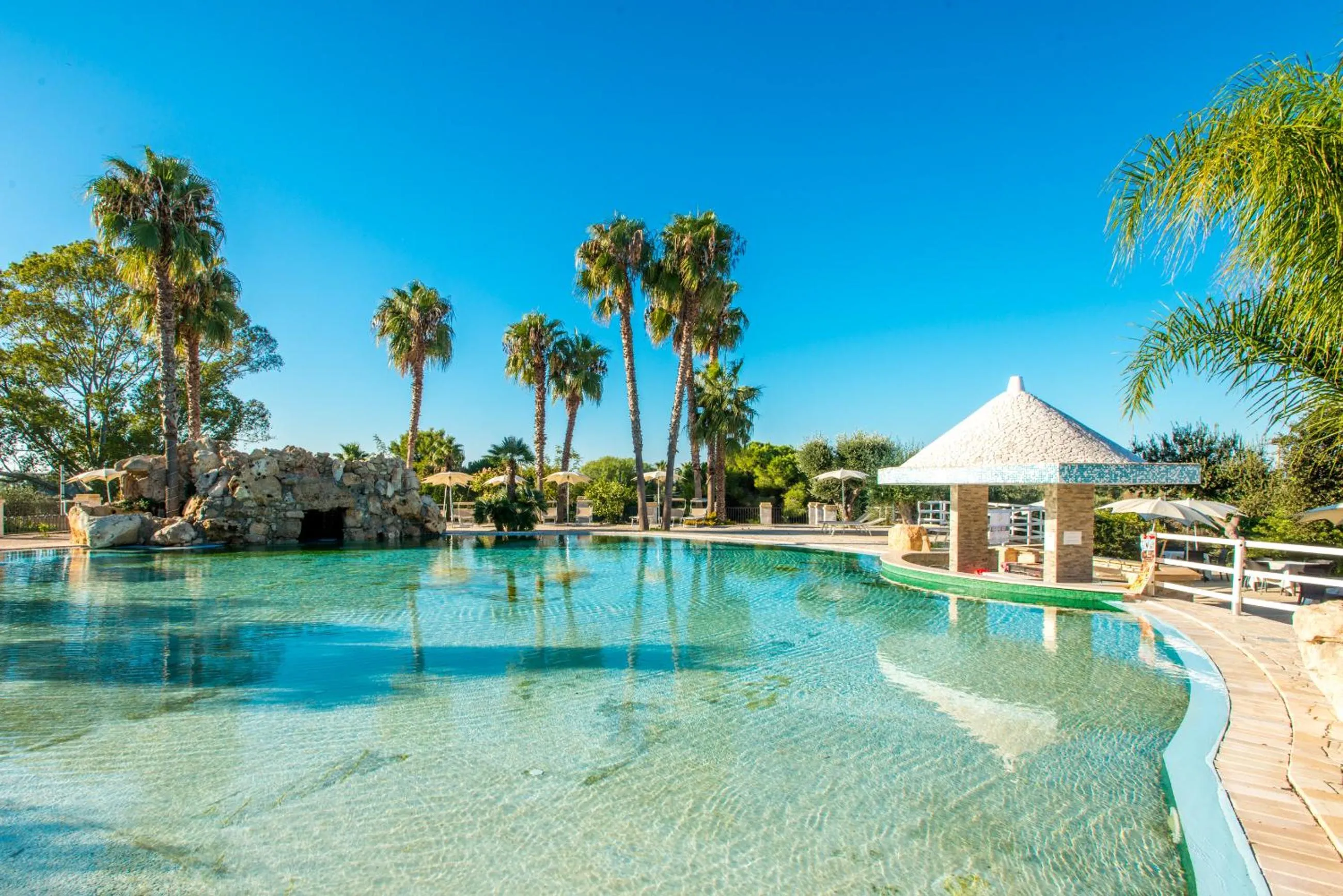 Swimming pool in Eden Resort Country