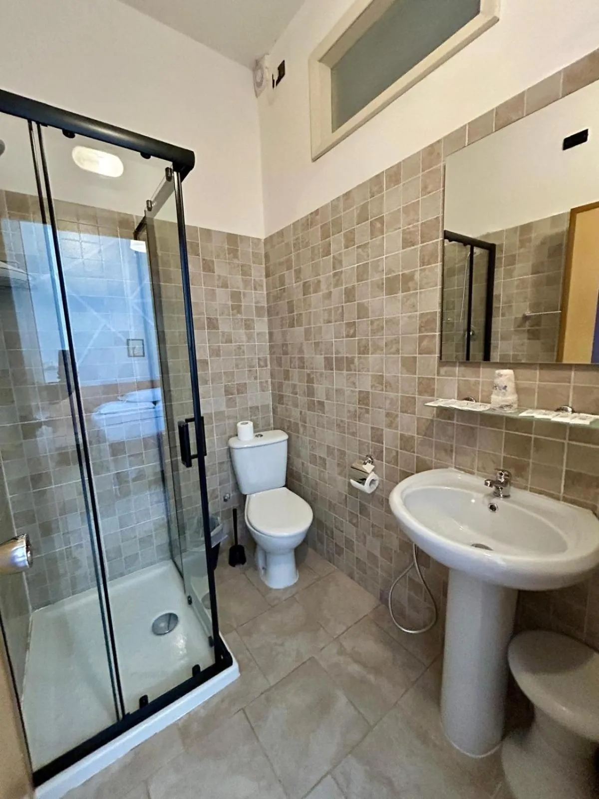 Shower in Hotel La Pergola