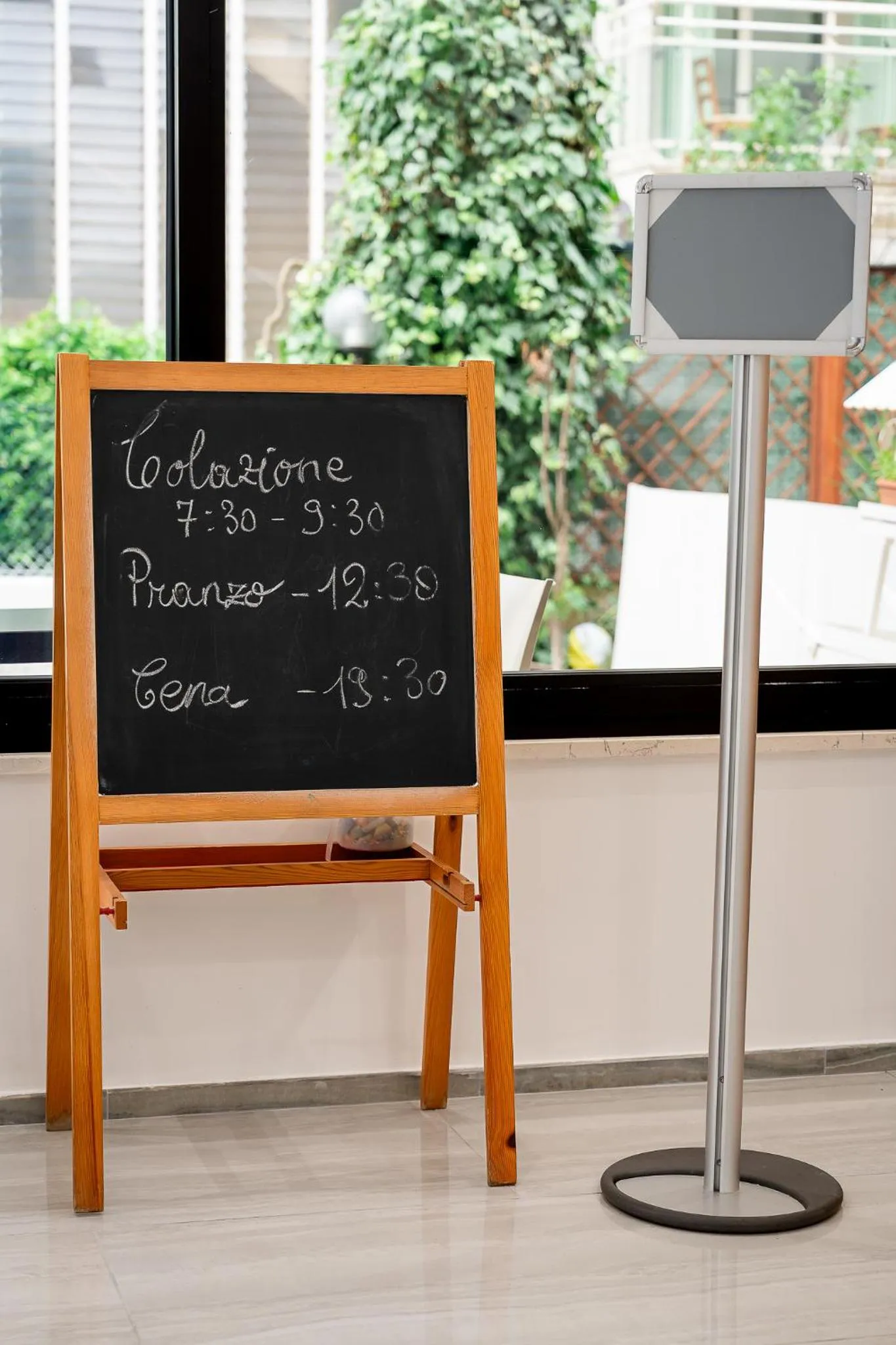 Restaurant/places to eat in Hotel La Pergola