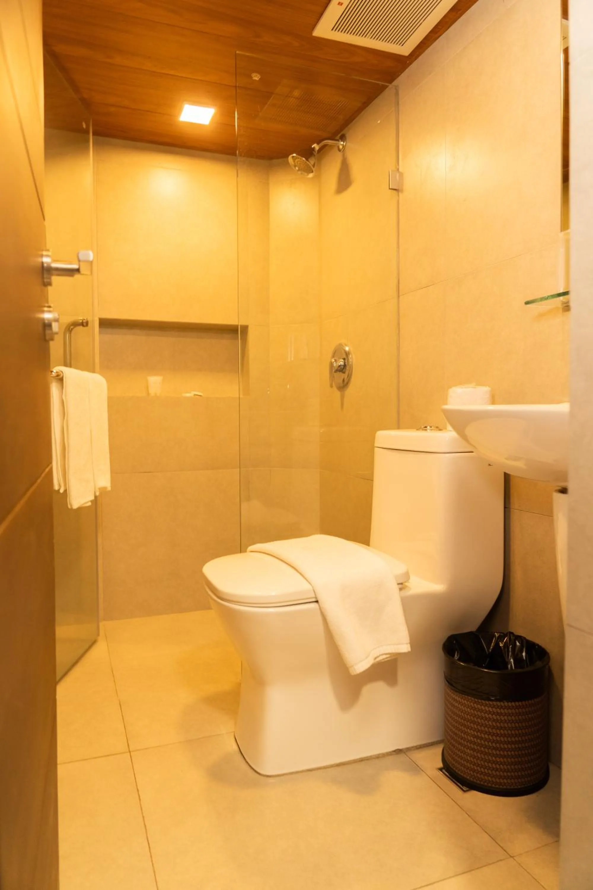 Bathroom in Altaroca Mountain Resort Antipolo