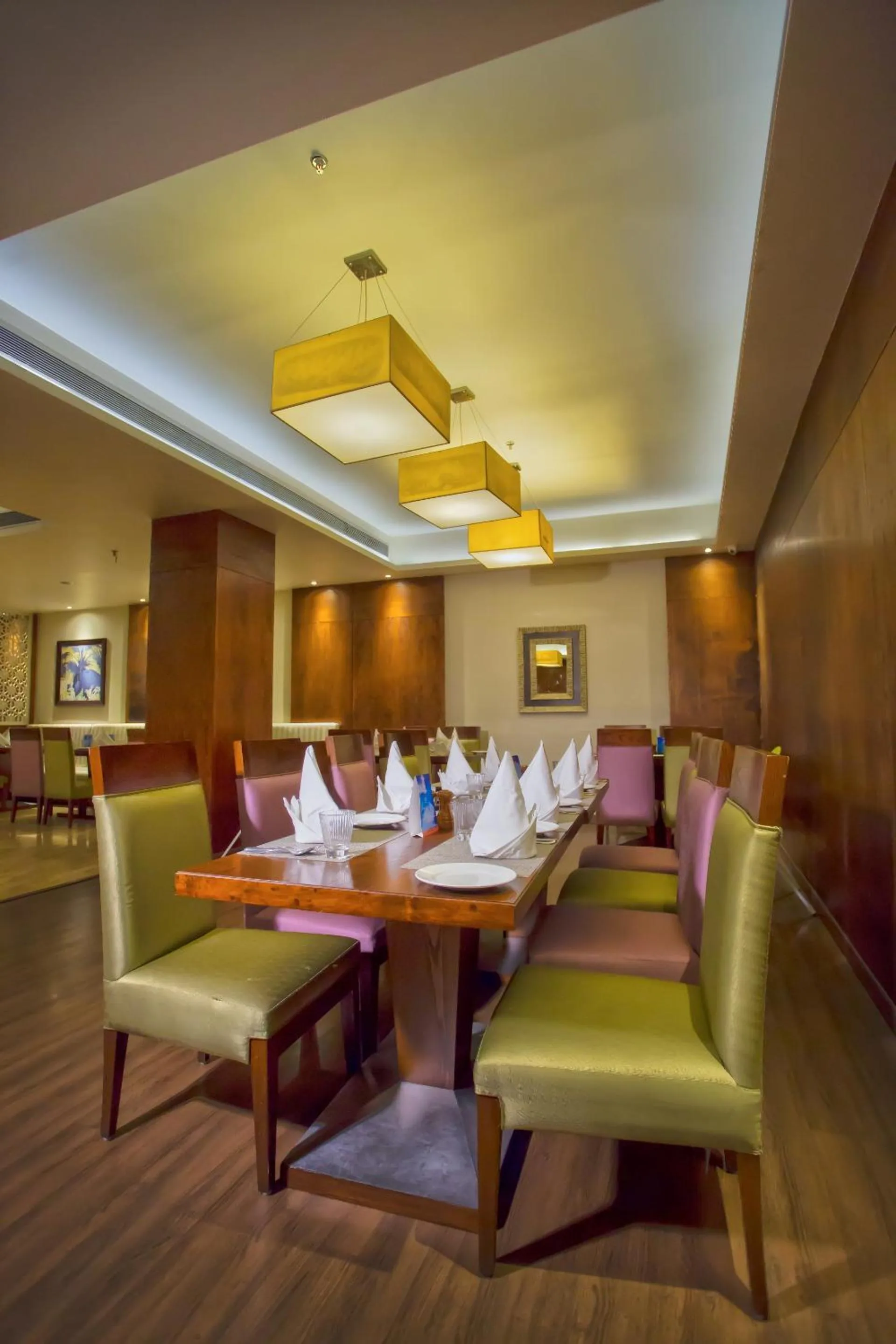 Restaurant/places to eat in Sarovar Portico- Jalandhar