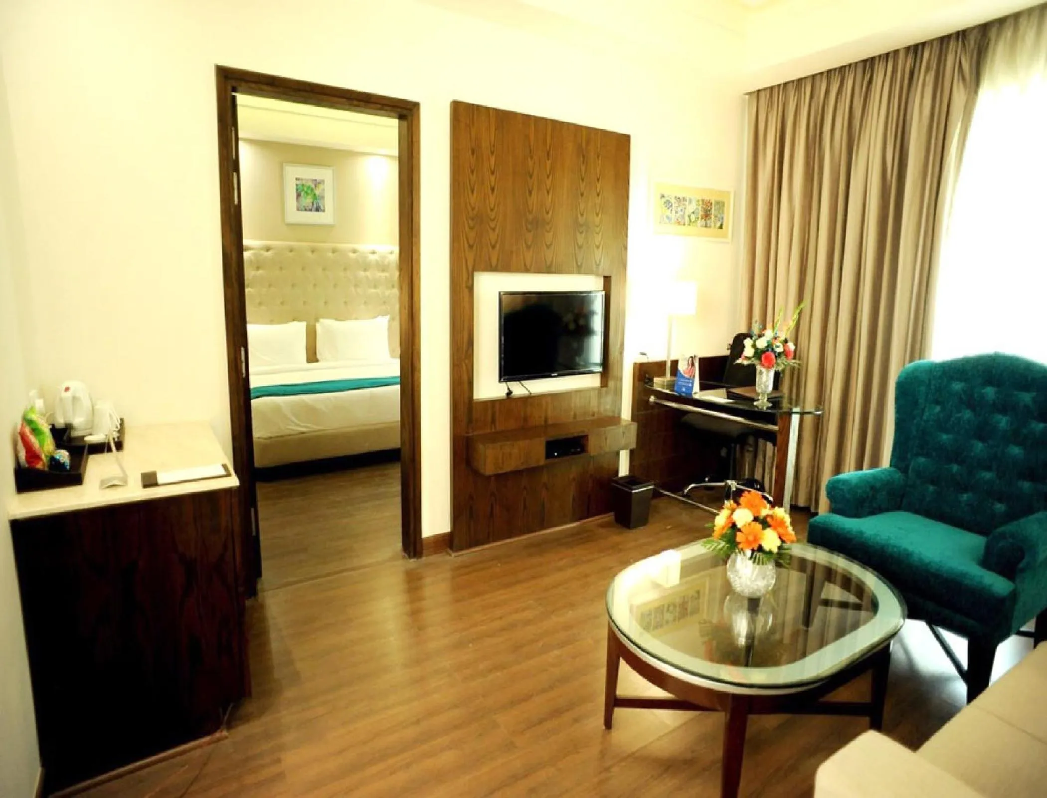 Dining area, Bed in Sarovar Portico- Jalandhar