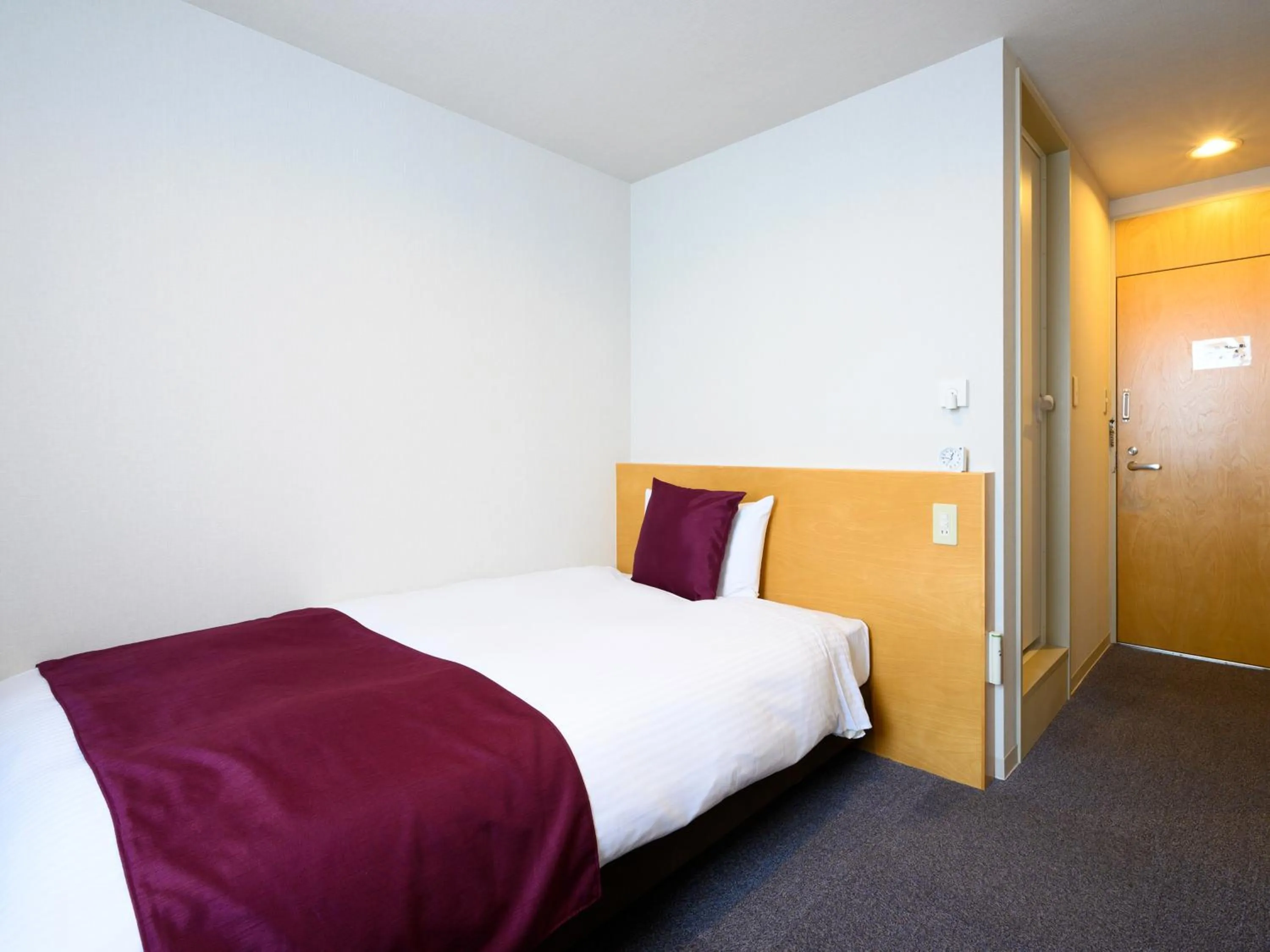 Photo of the whole room, Bed in hotel miura kaen