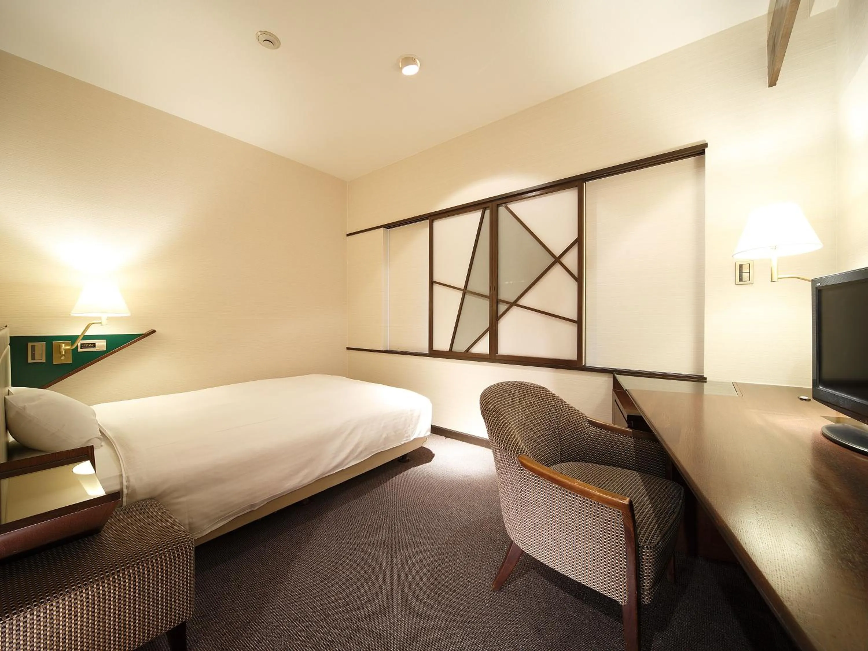 Bed in Hotel New Omi