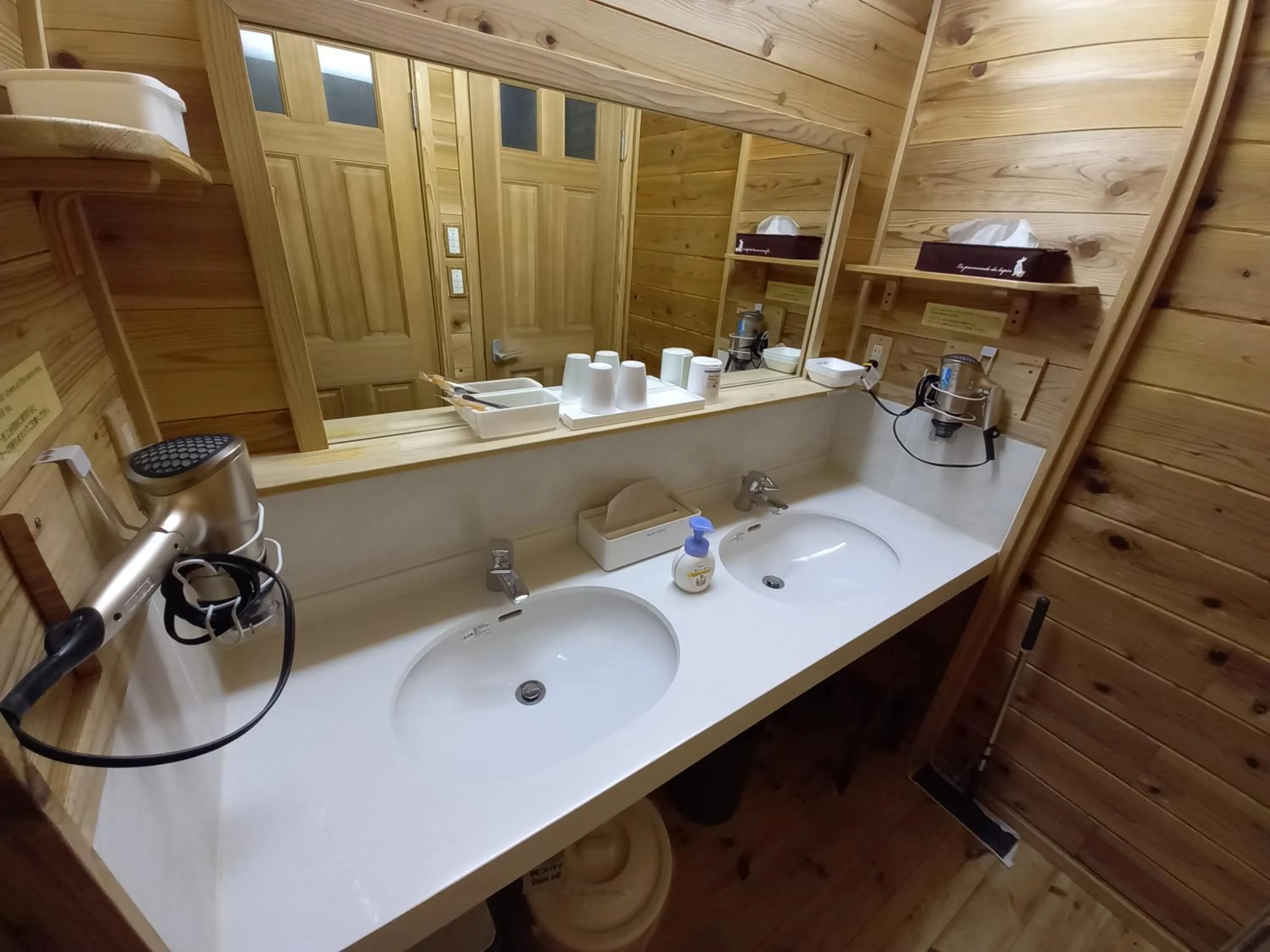 Bathroom in Villa Orange Cabin