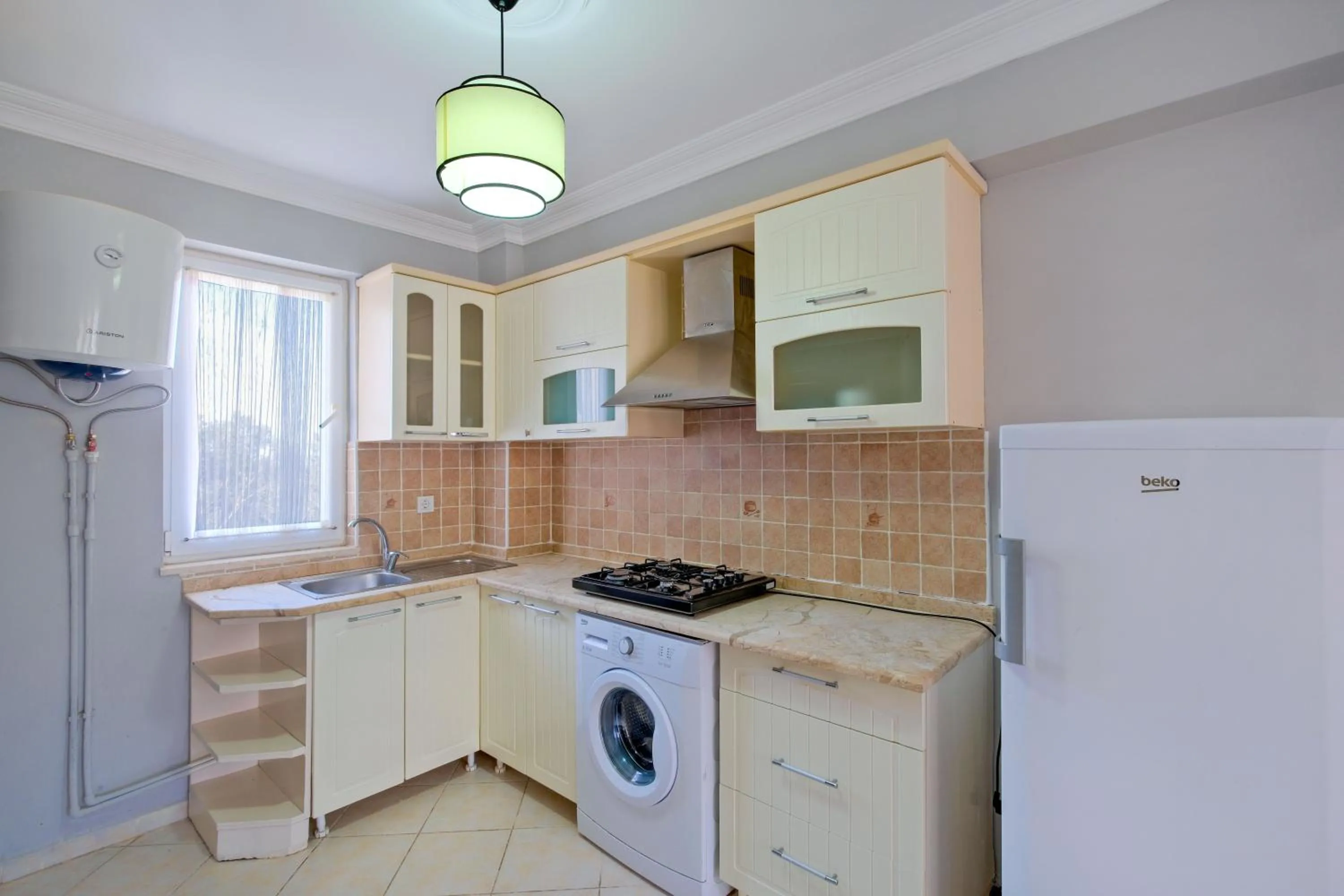 Kitchen or kitchenette in Gold Lion Apart Hotel