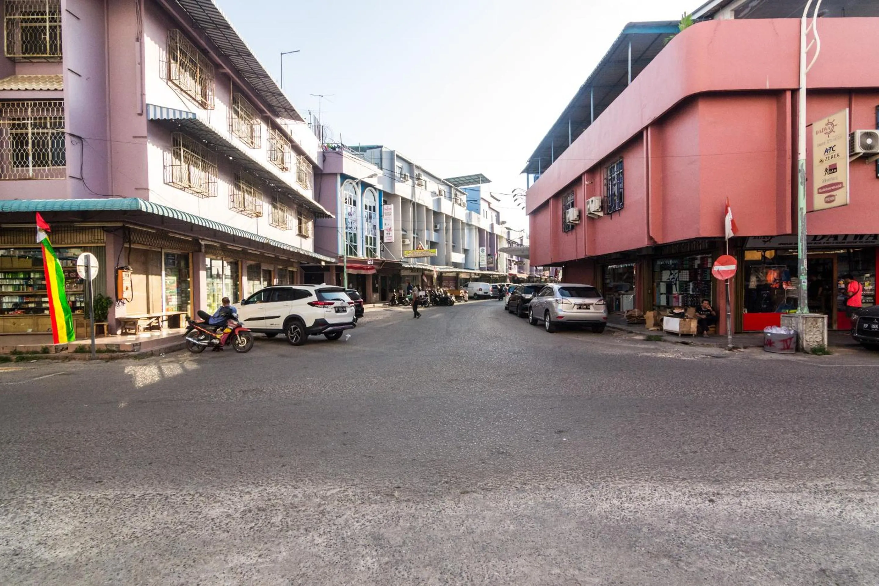 Neighbourhood in Lovina Inn - Nagoya Batam