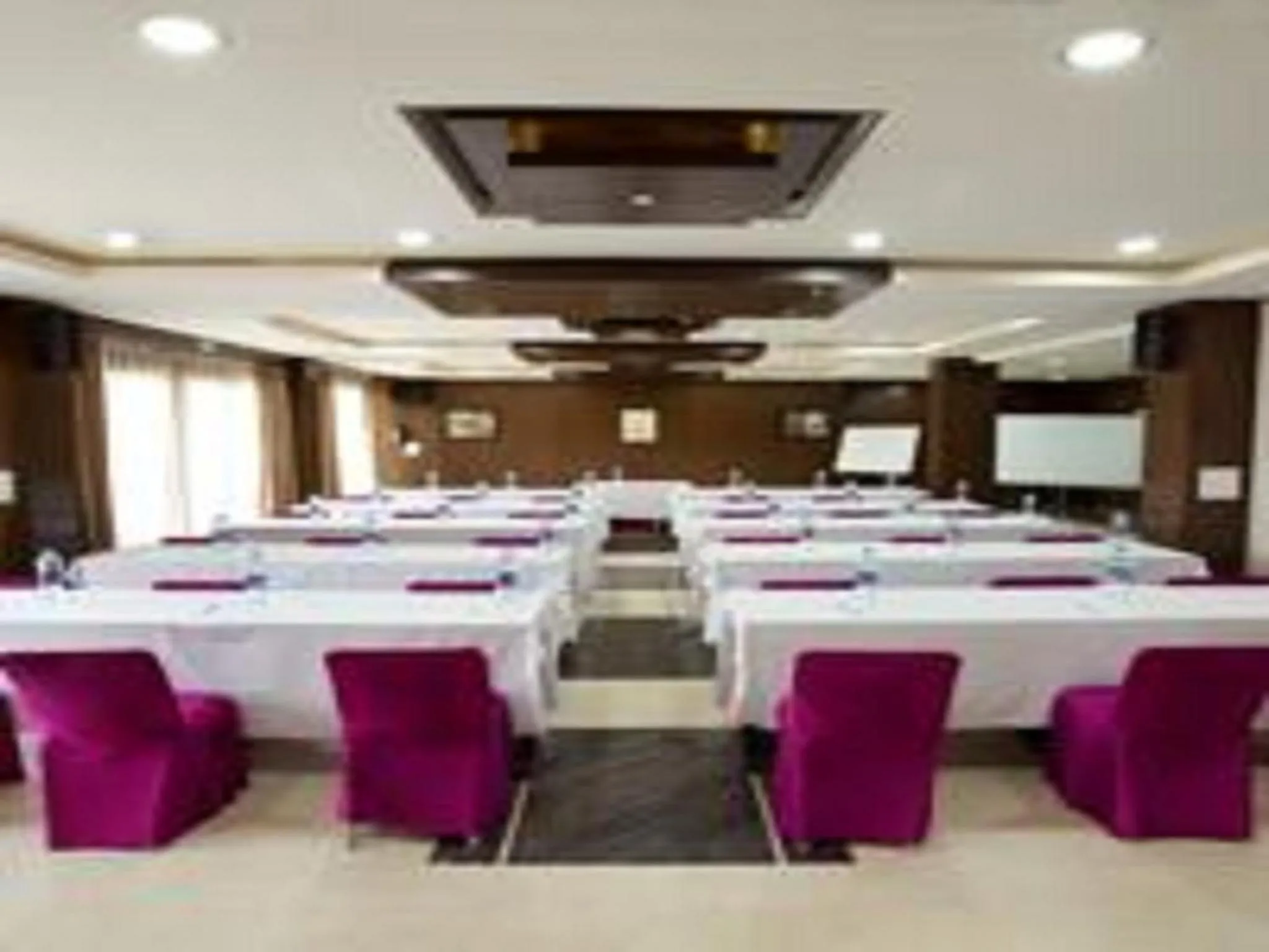 Business facilities in Flag House Resort