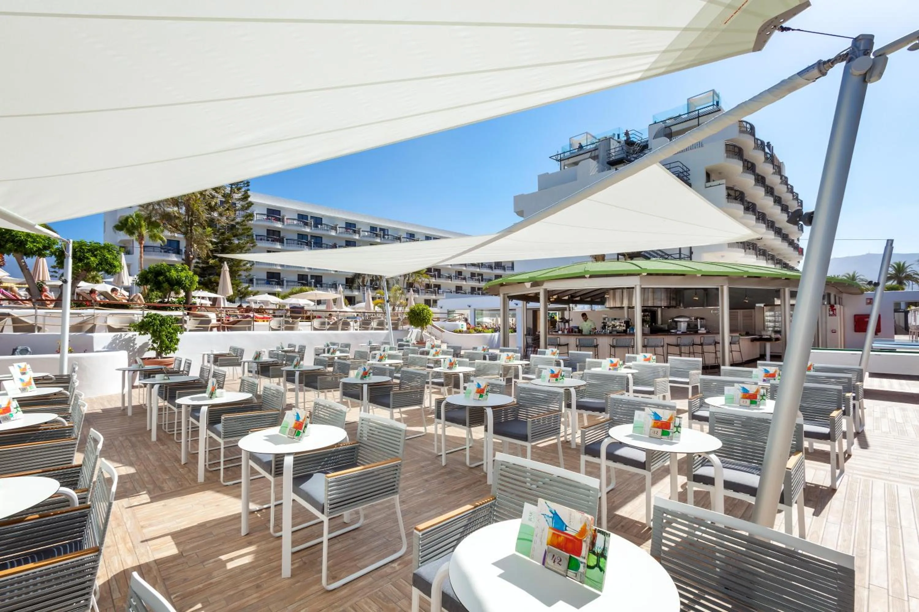 Balcony/Terrace in Tigotan Lovers & Friends Playa de las Americas - Adults Only (+18)