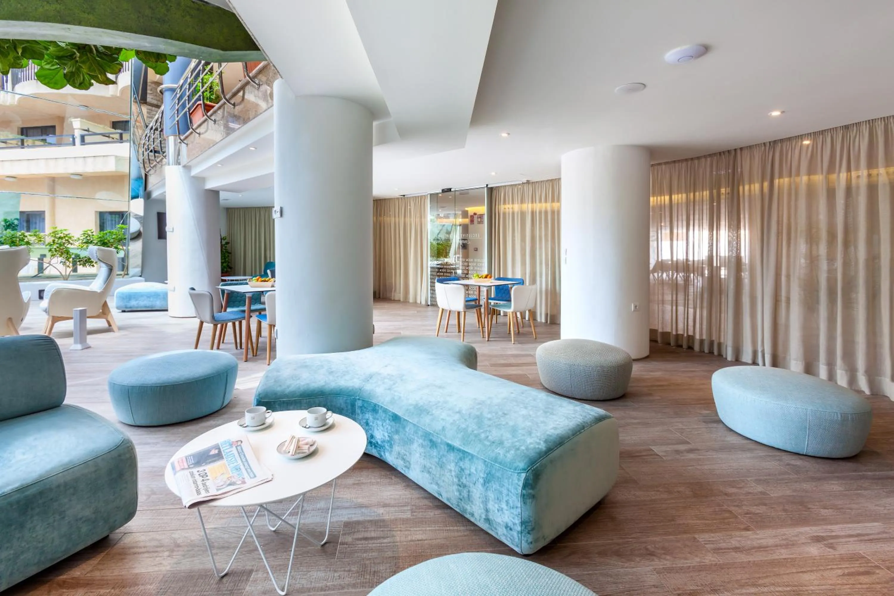 Lounge or bar in Tigotan Lovers & Friends Playa de las Americas - Adults Only (+18)