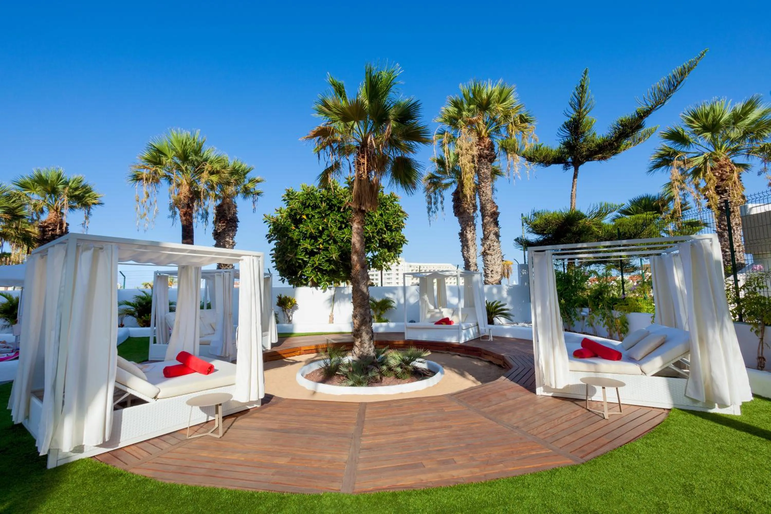 Patio in Tigotan Lovers & Friends Playa de las Americas - Adults Only (+18)