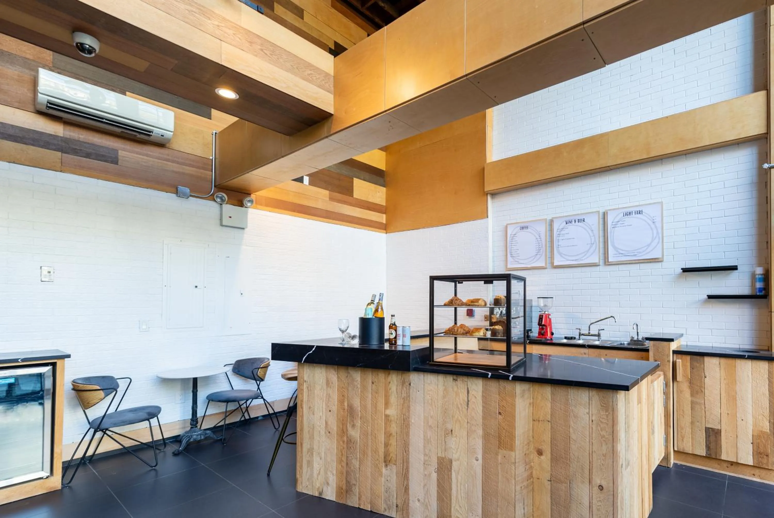Coffee/tea facilities in Orchard Street Hotel