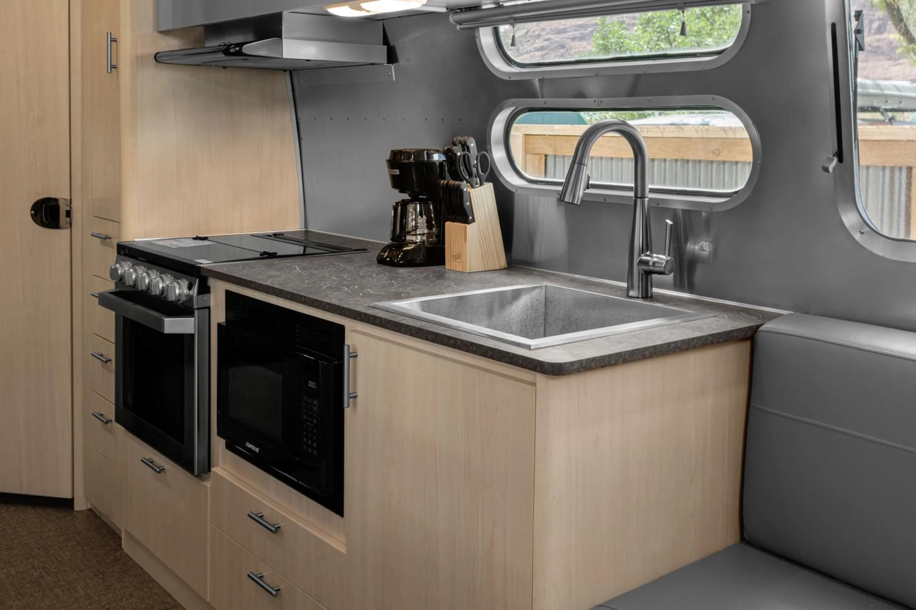 Kitchen or kitchenette in Sun Outdoors Arches Gateway