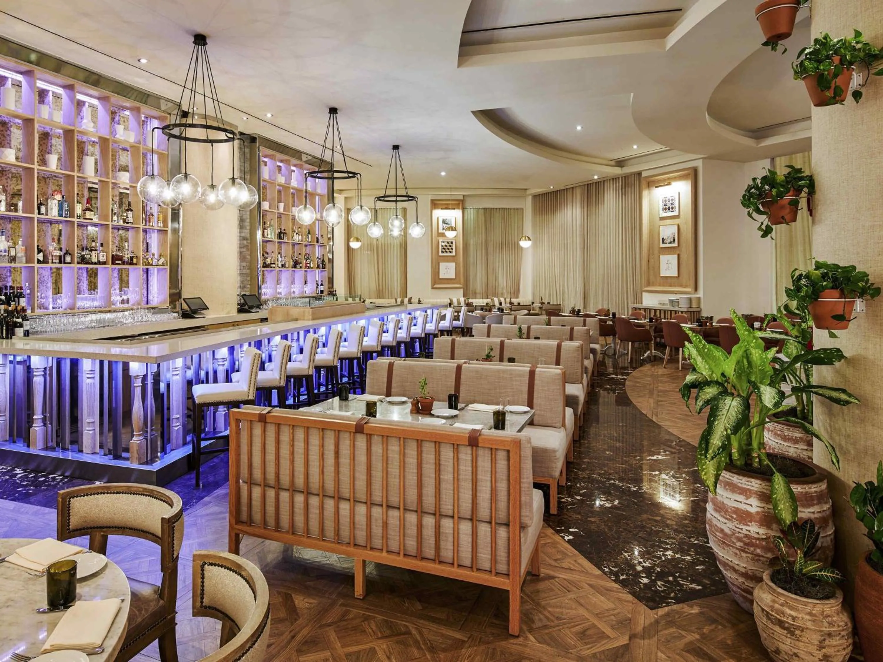 Restaurant/places to eat in SLS at Baha Mar