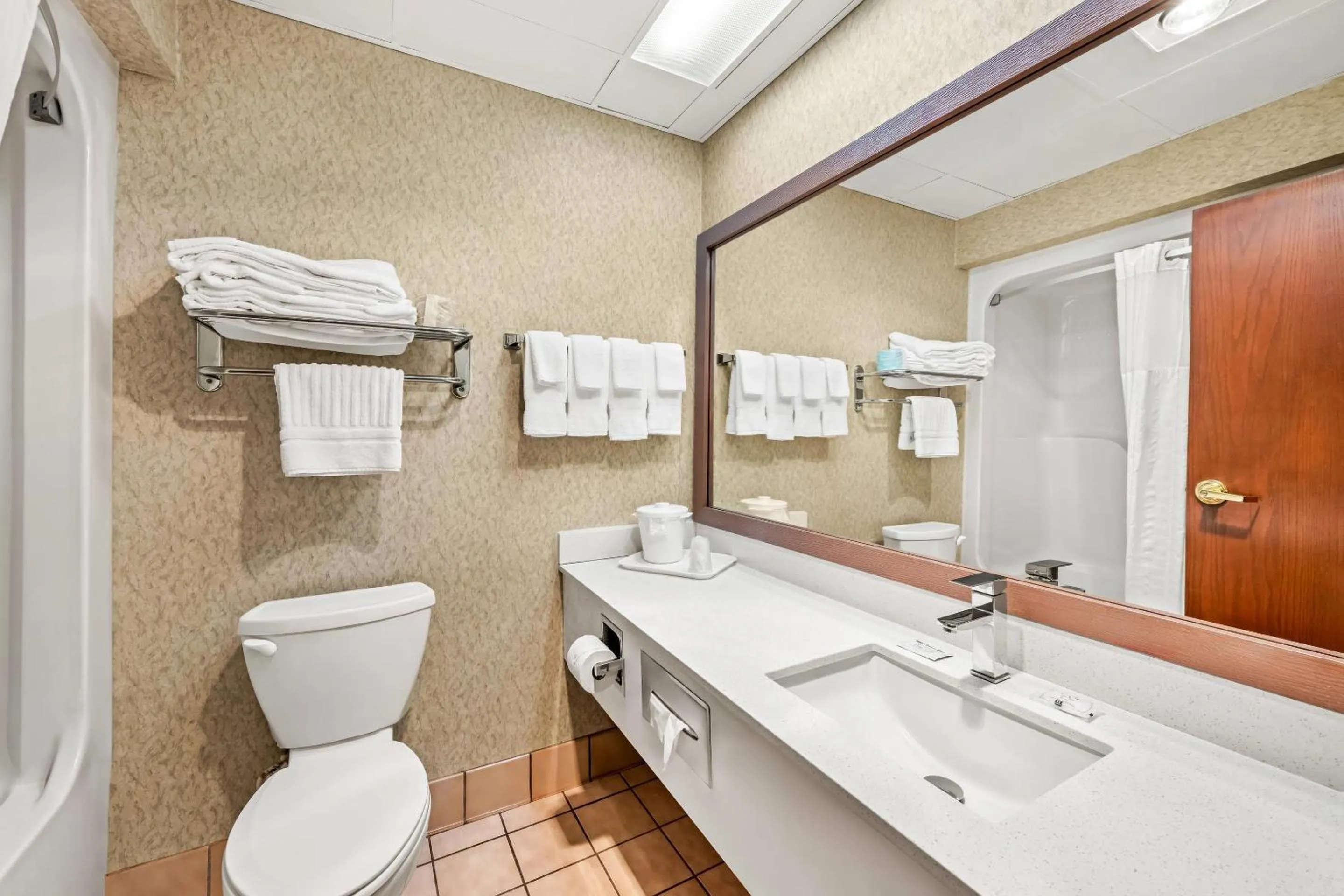 Bedroom in Quality Inn & Suites Big Stone Gap