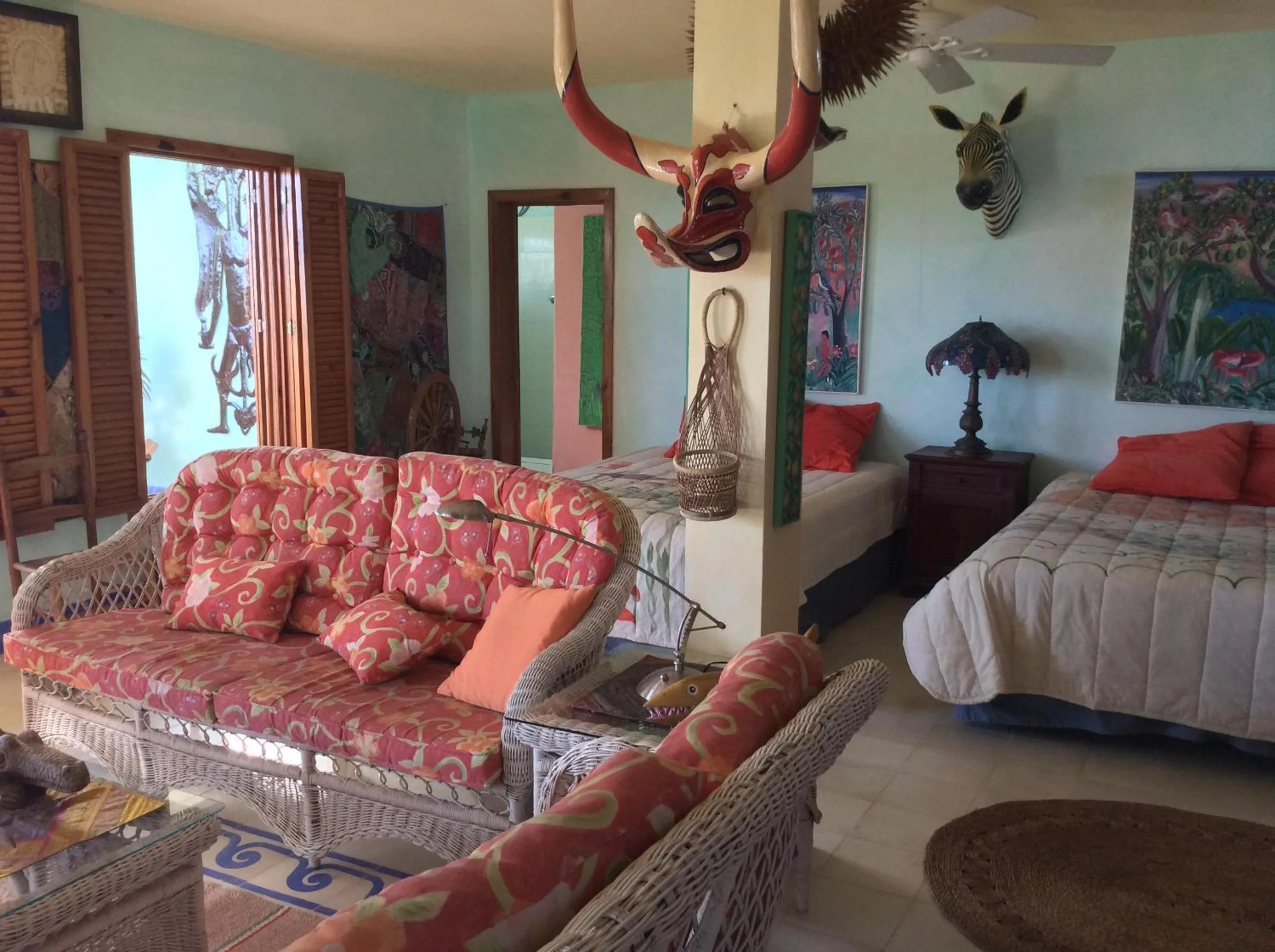 Photo of the whole room, Bed in Suites la Colline