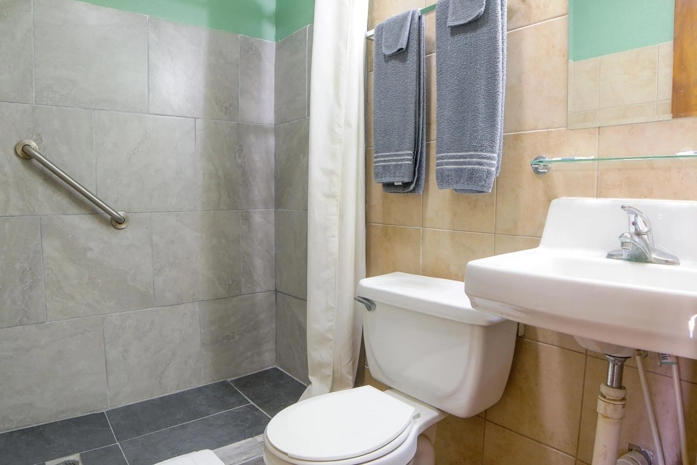 Bathroom in Economy Inn By OYO Lockport near Houma