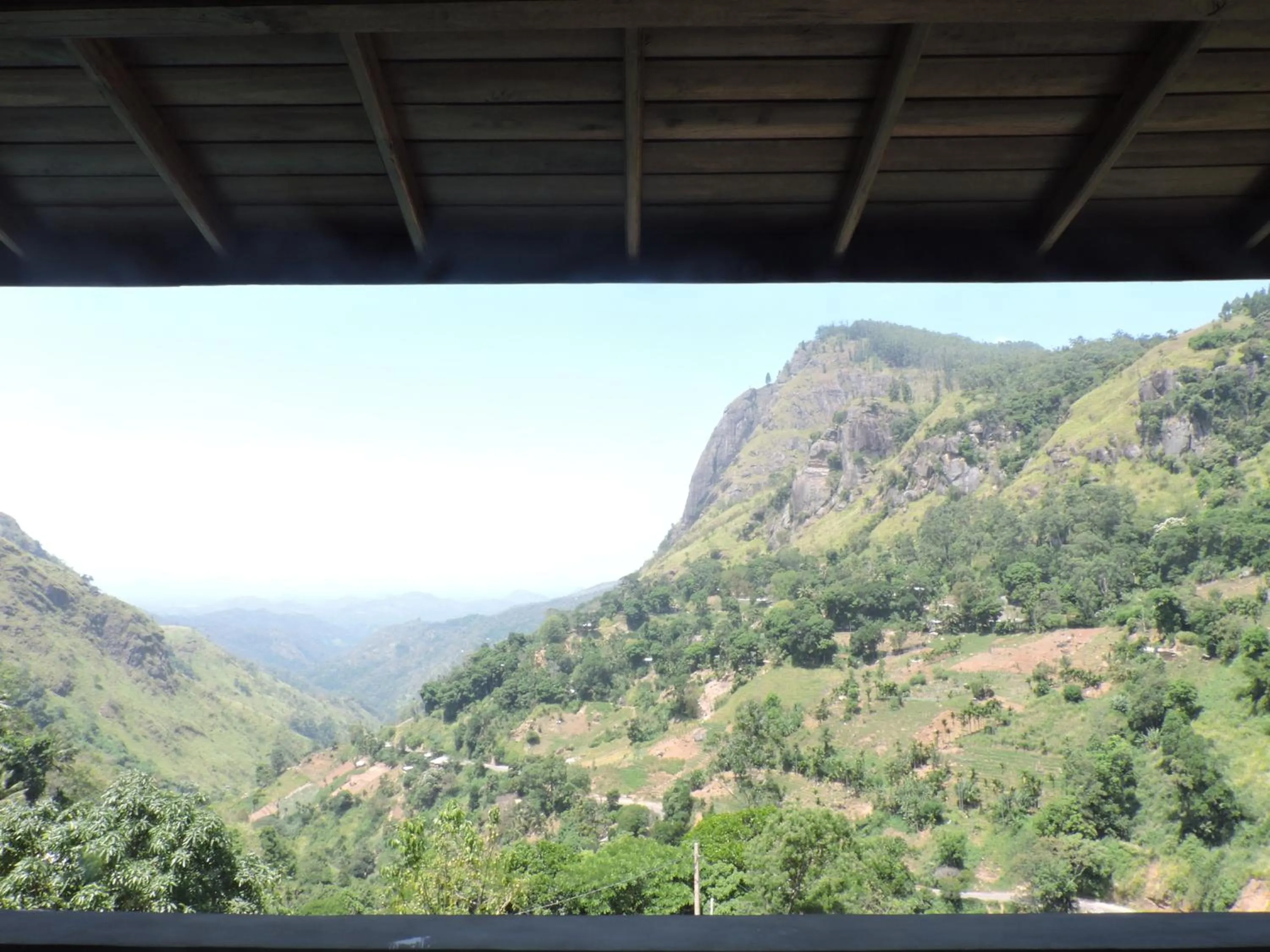 Mountain view in Misty Hills Ella Resort