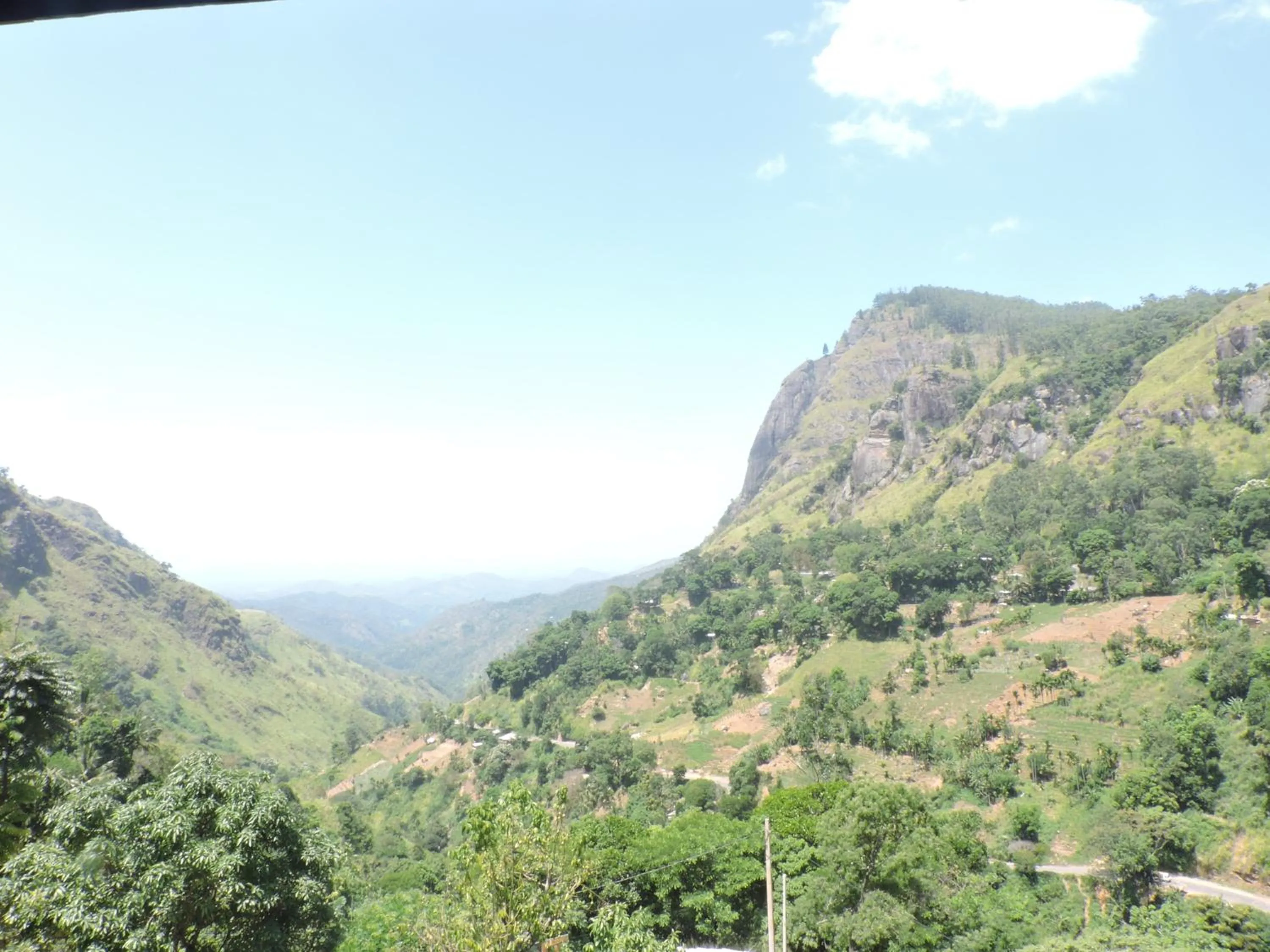 Mountain view in Misty Hills Ella Resort