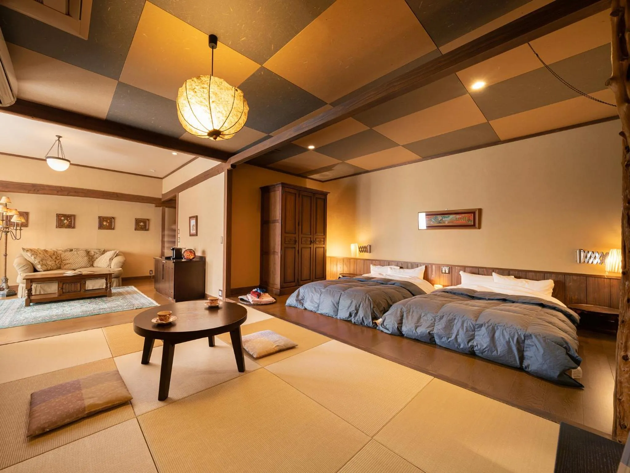 Photo of the whole room, Bed in Hakkei