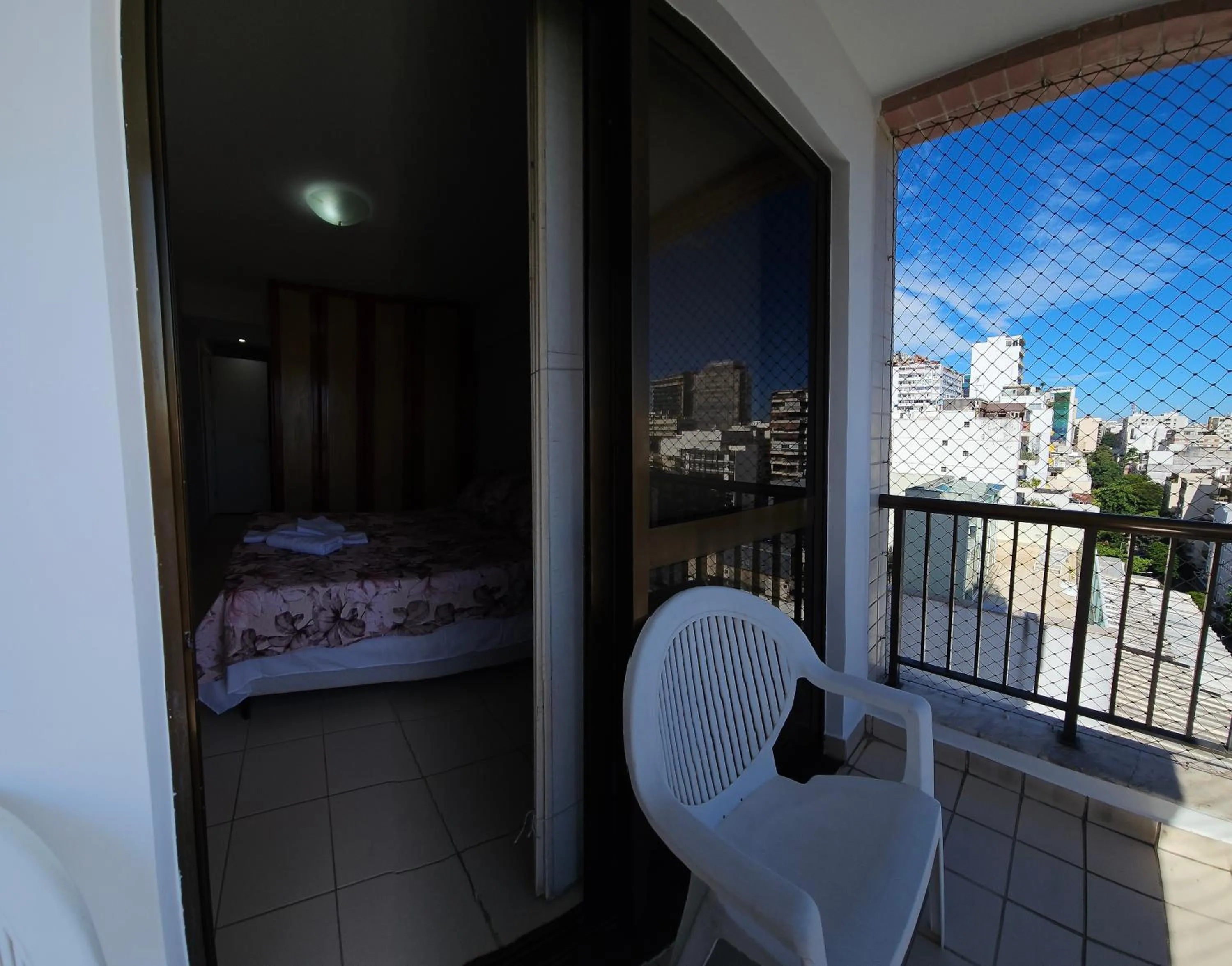 Bed in SCR- Ipanema- 2 Qts com Piscina Sauna Varanda e Garagem