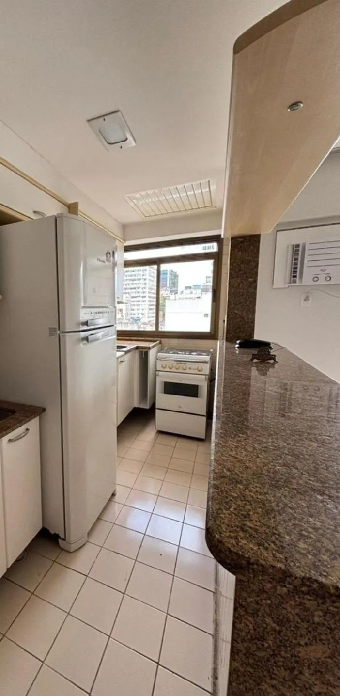 SCR- Ipanema- 2 Qts com Piscina Sauna Varanda e Garagem