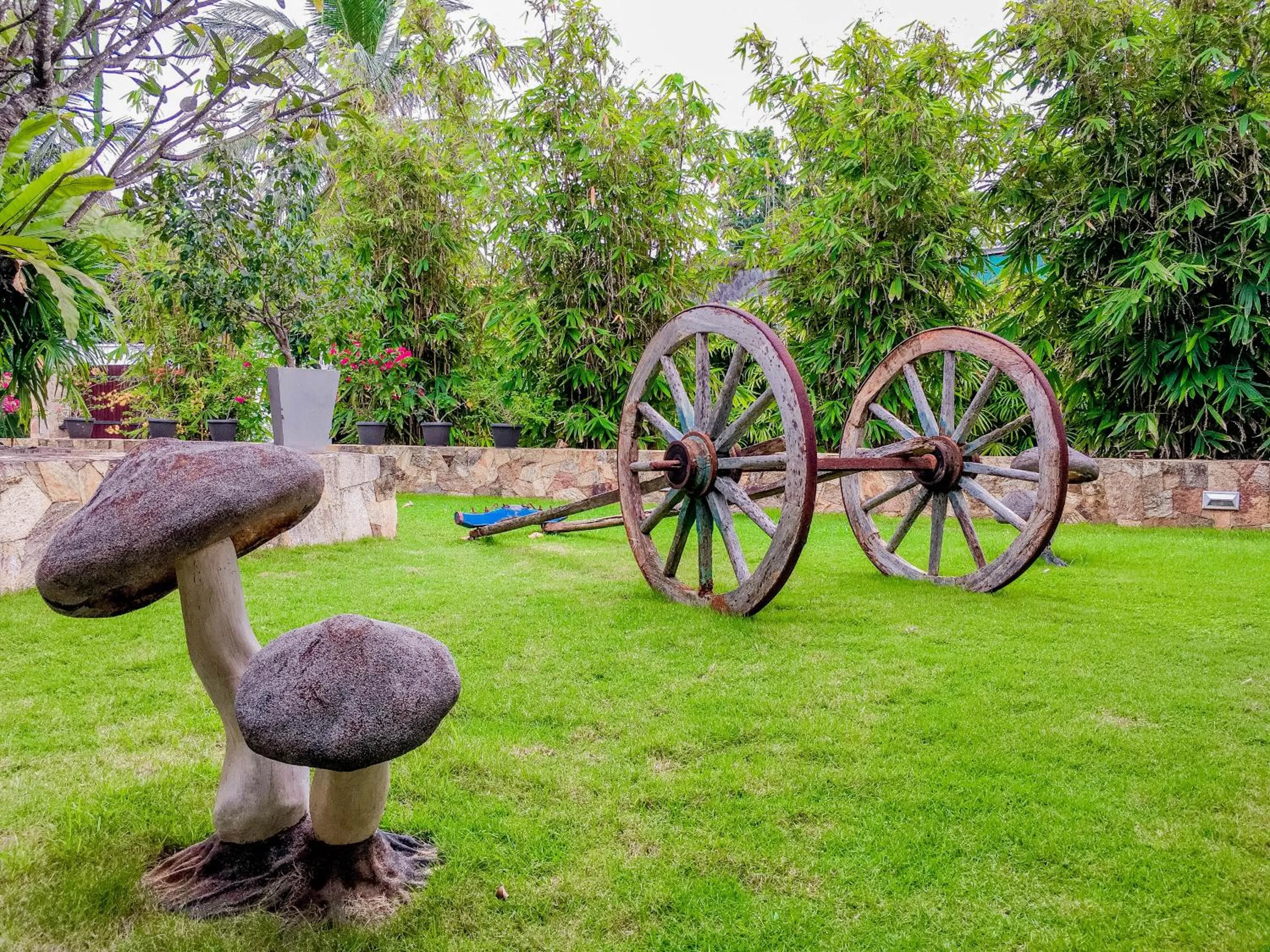 Property building in Hotel Tamarind Tree