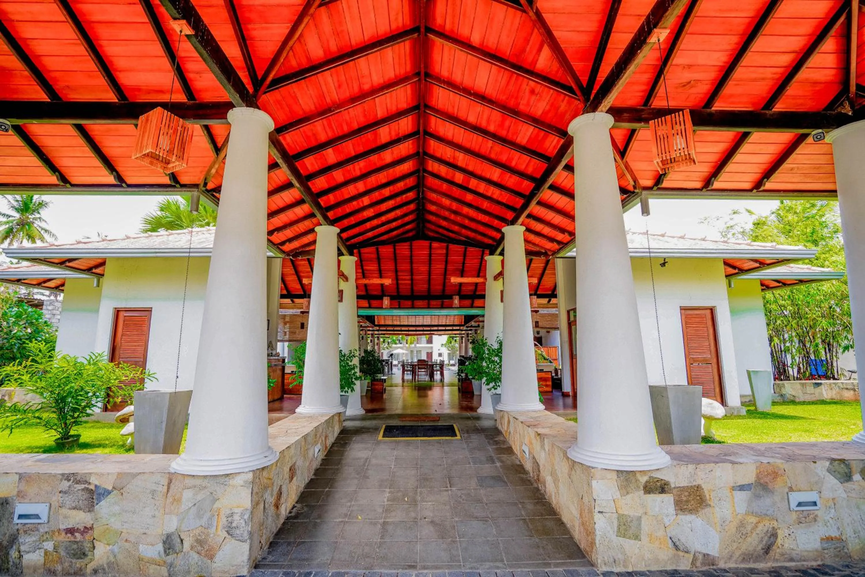 Property building in Hotel Tamarind Tree