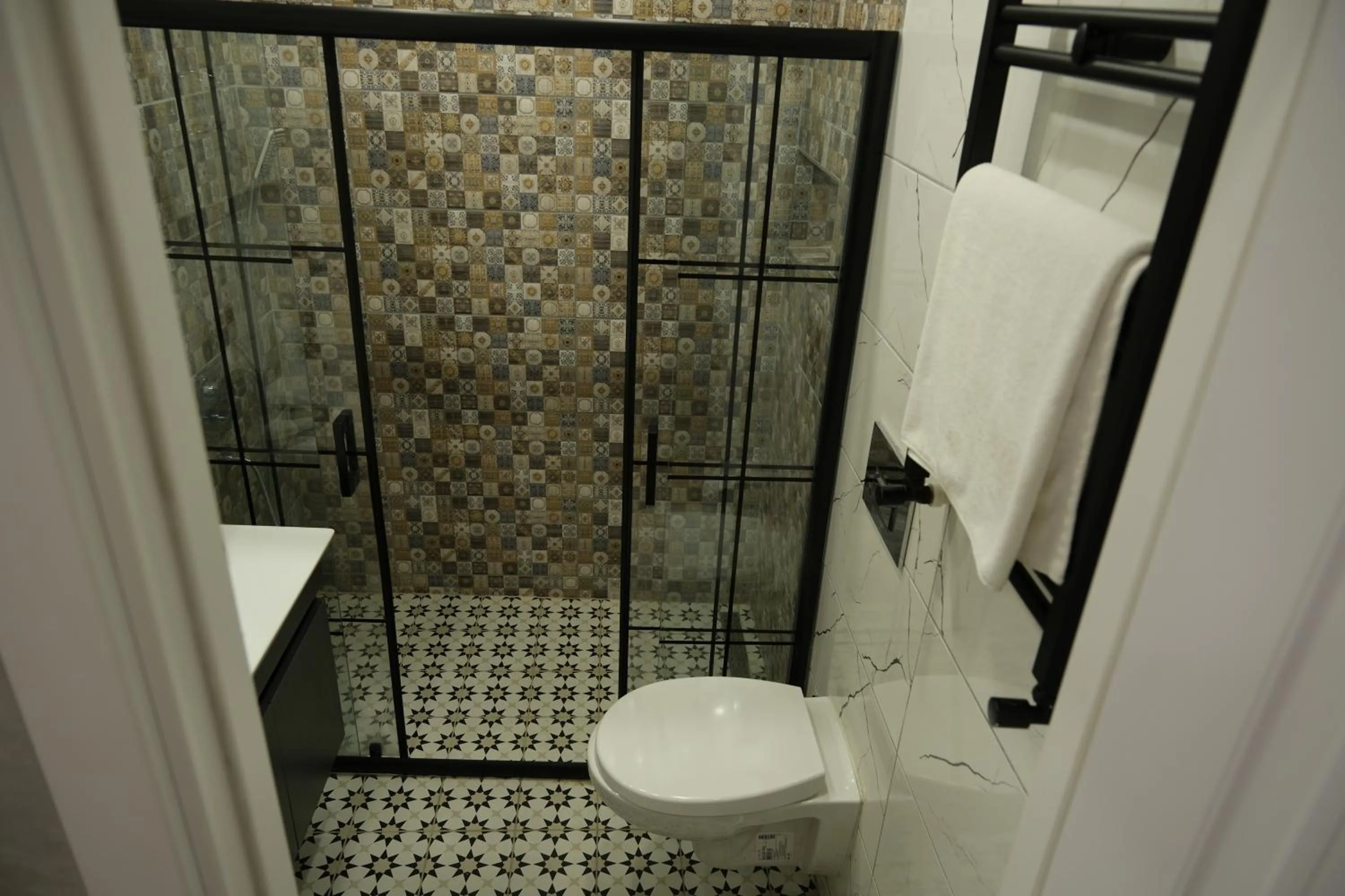 Shower in Taksim Neo Pera Suites