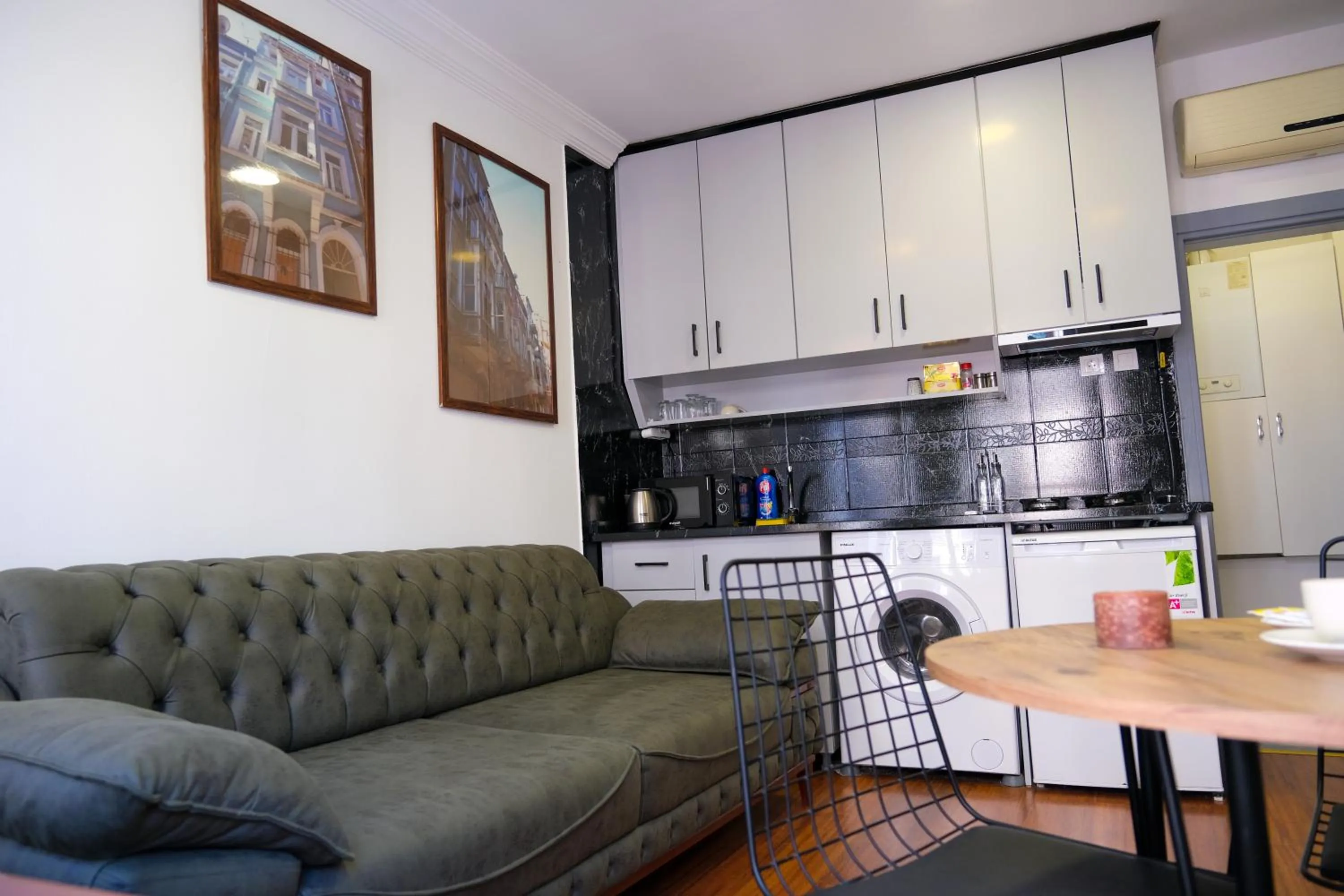 Kitchen or kitchenette in Taksim Neo Pera Suites