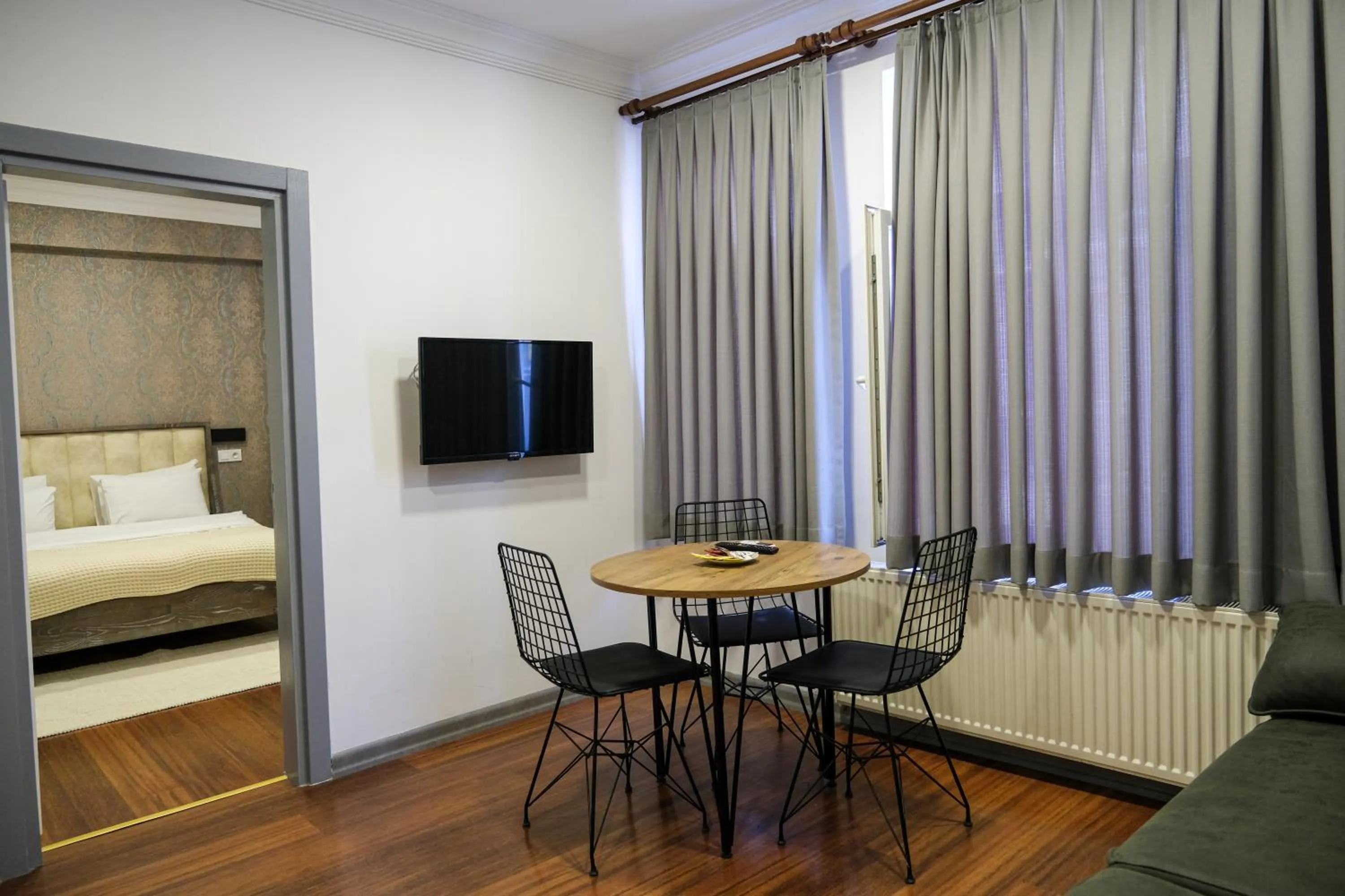 TV and multimedia, Bed in Taksim Neo Pera Suites