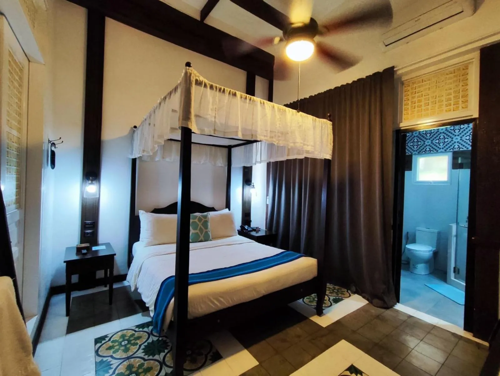 Bed in Paradores Del Castillo