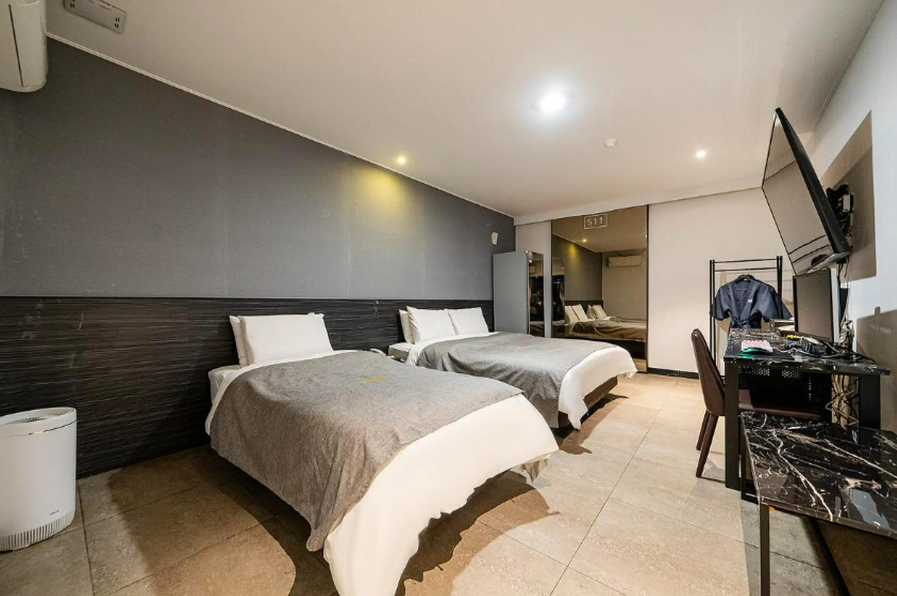 Superior Double or Twin Room in Sopoong Hotel Incheon