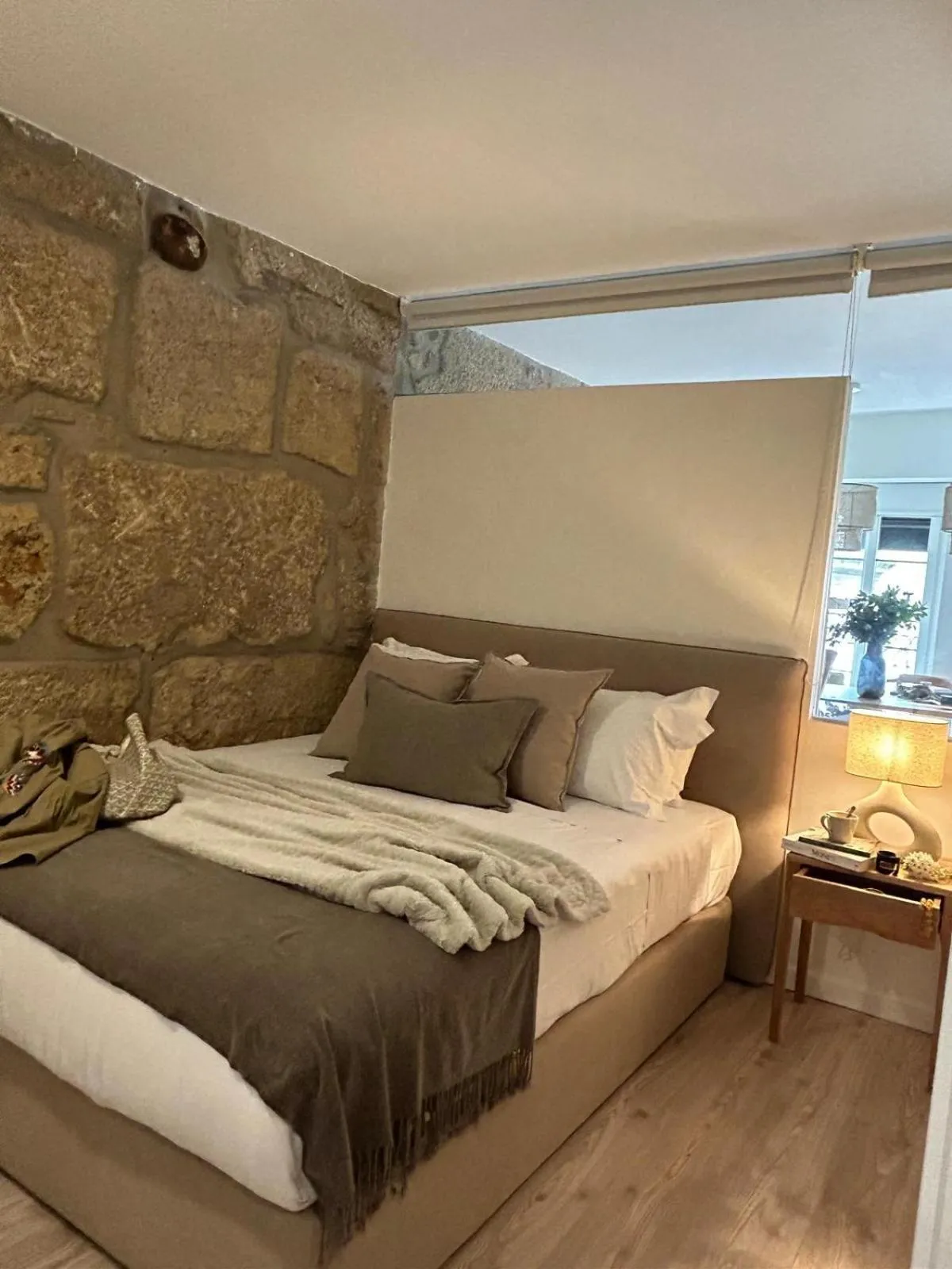 Bed in Largo São Domingos by Innapartments