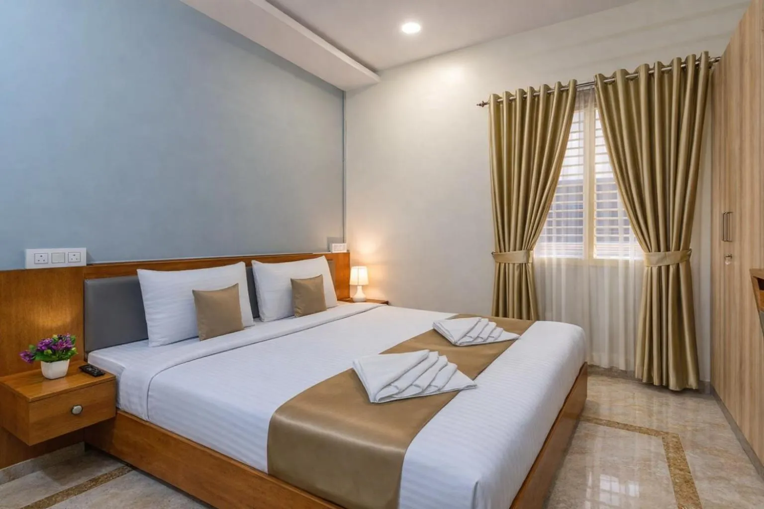 Bed in Hotel Chalet, Madiwala