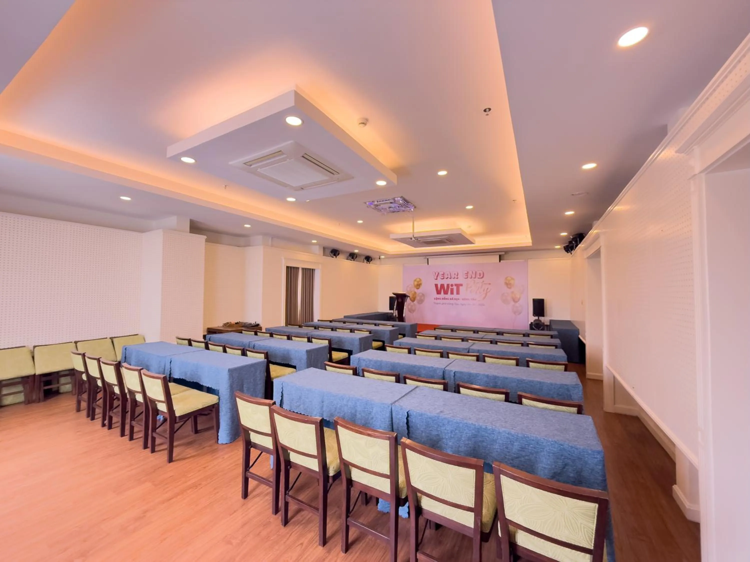 Meeting/conference room in Phoenix Hotel Vung Tau
