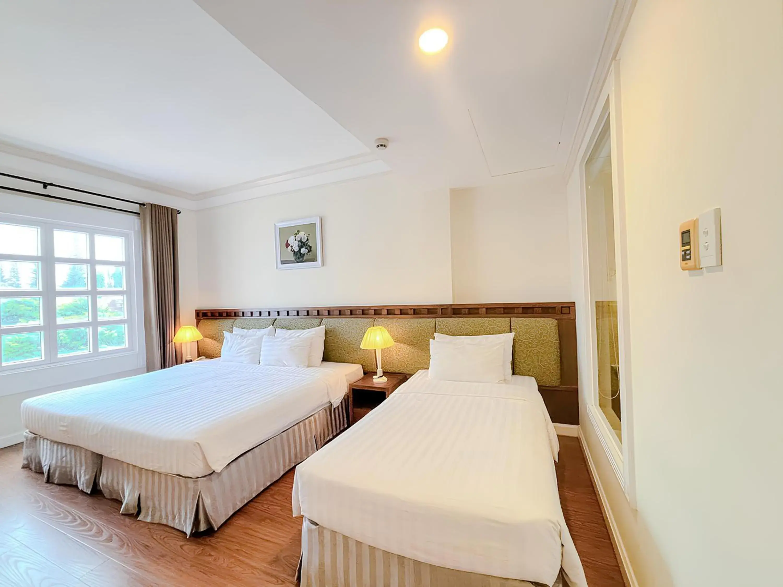Superior Triple Room in Phoenix Hotel Vung Tau Superior Triple Room in Phoenix Hotel Vung Tau