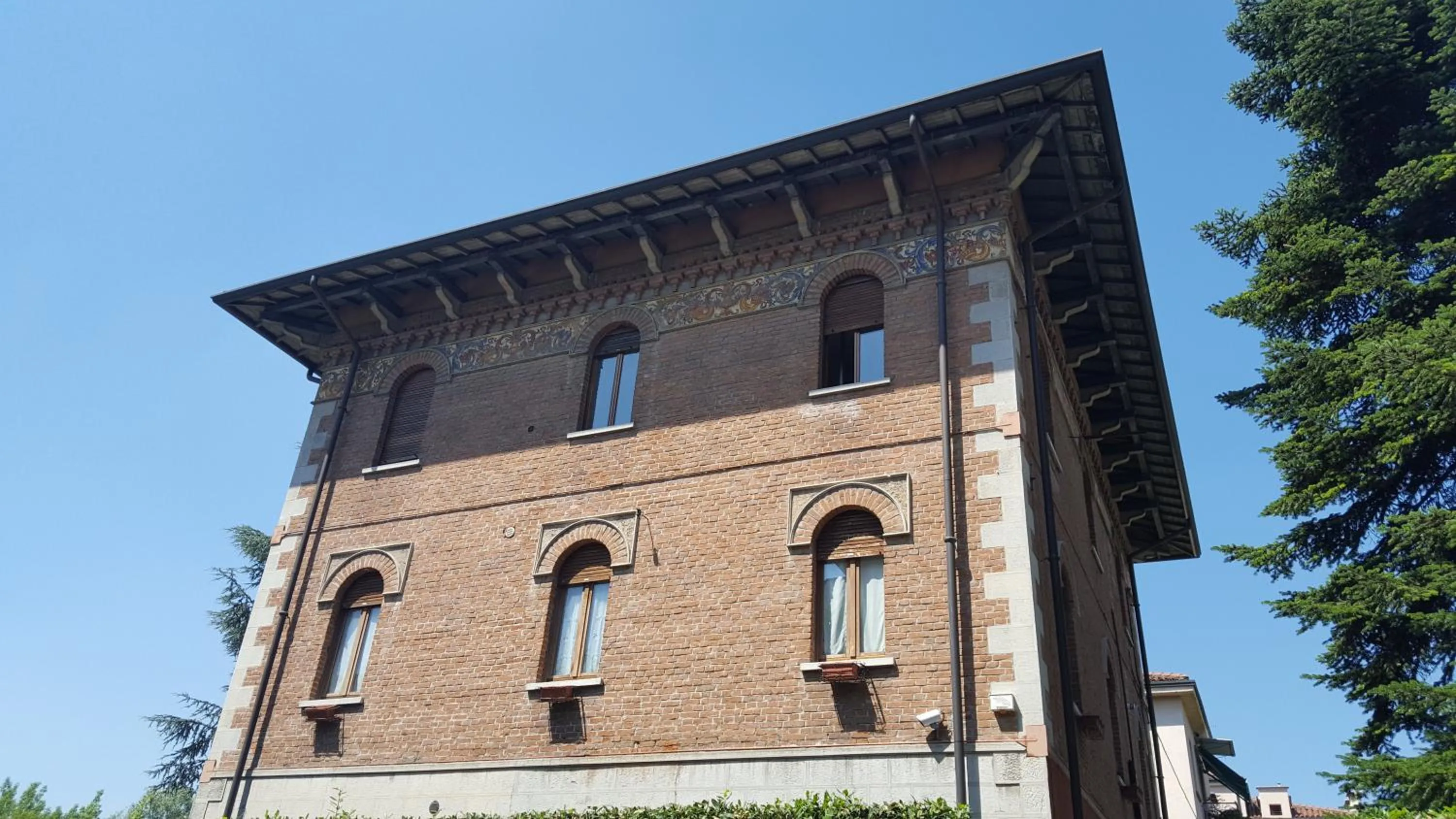 Property building in Le Dimore Centro - Strategico per Verona