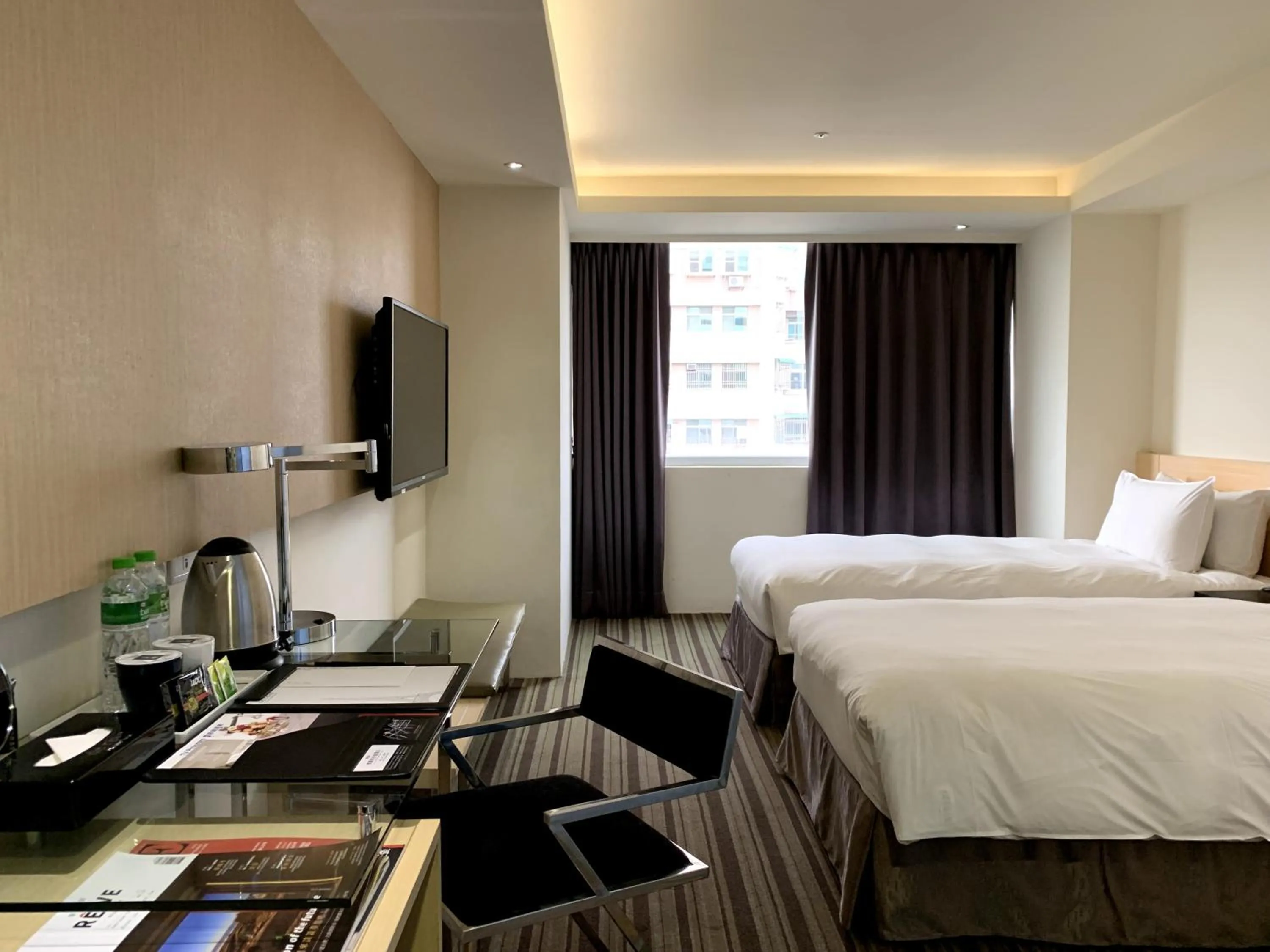 Photo of the whole room, Bed in de rěve Express Hotel