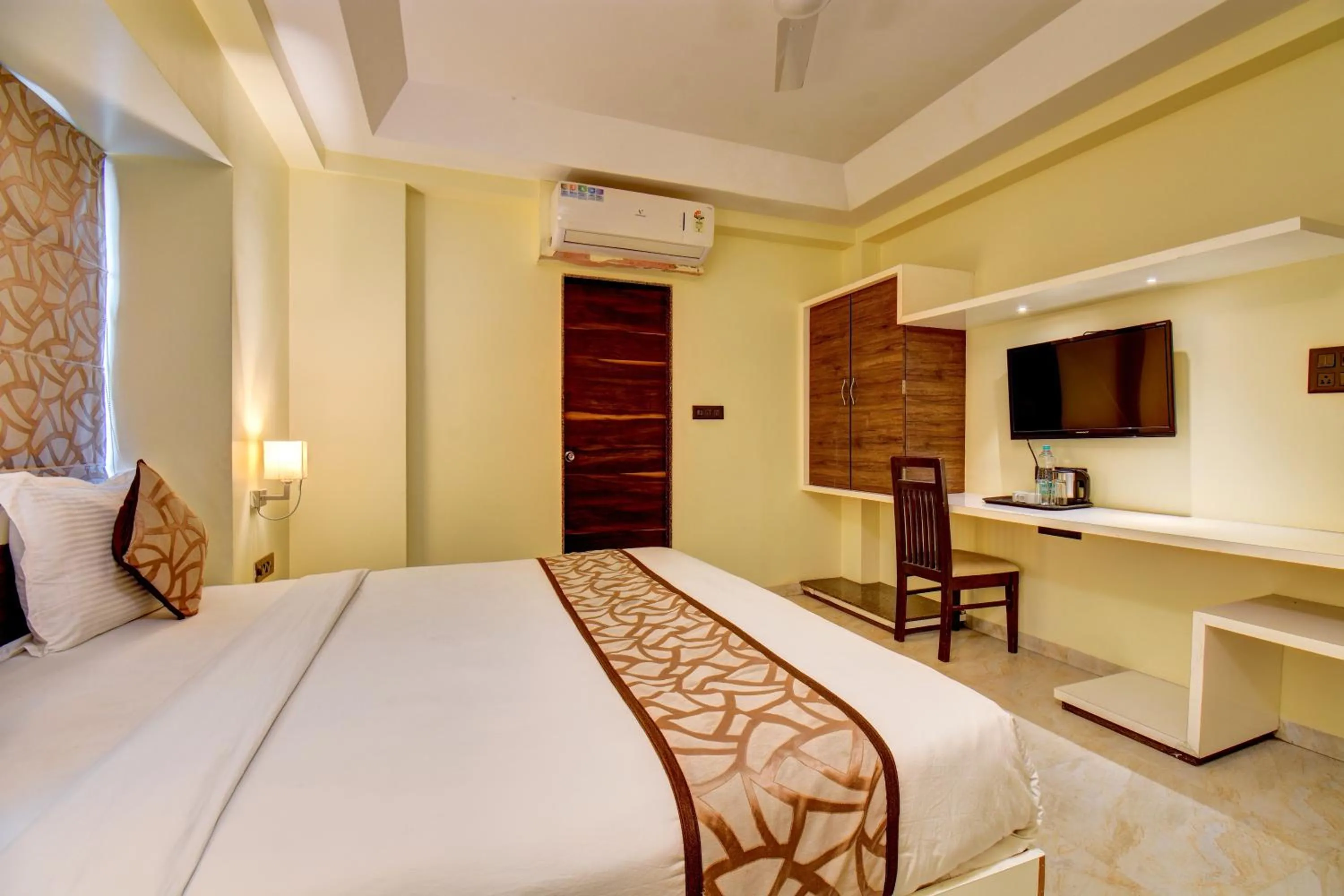 Hotel Deepali Executive