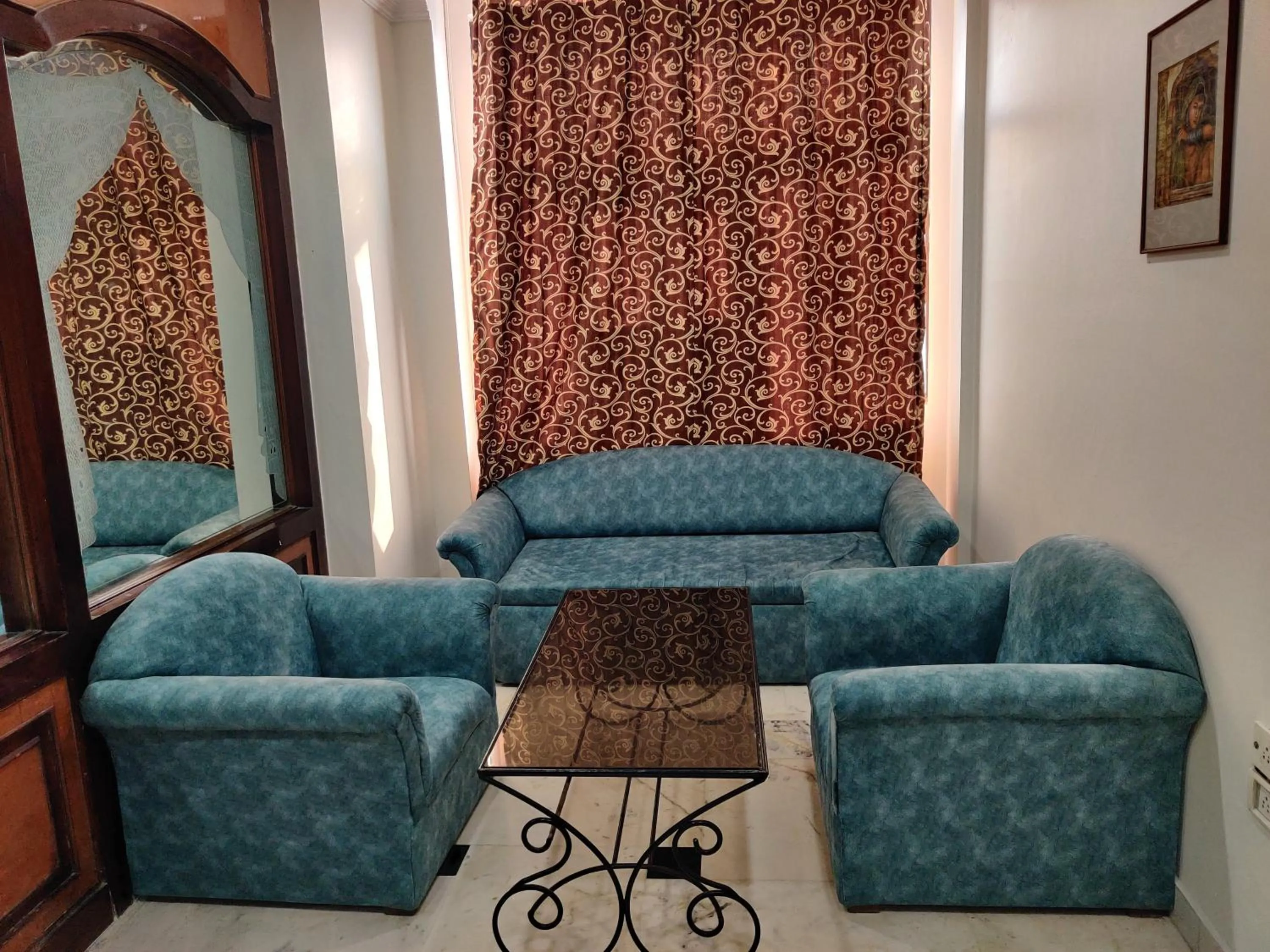 Hotel Orchid Garden Karol Bagh