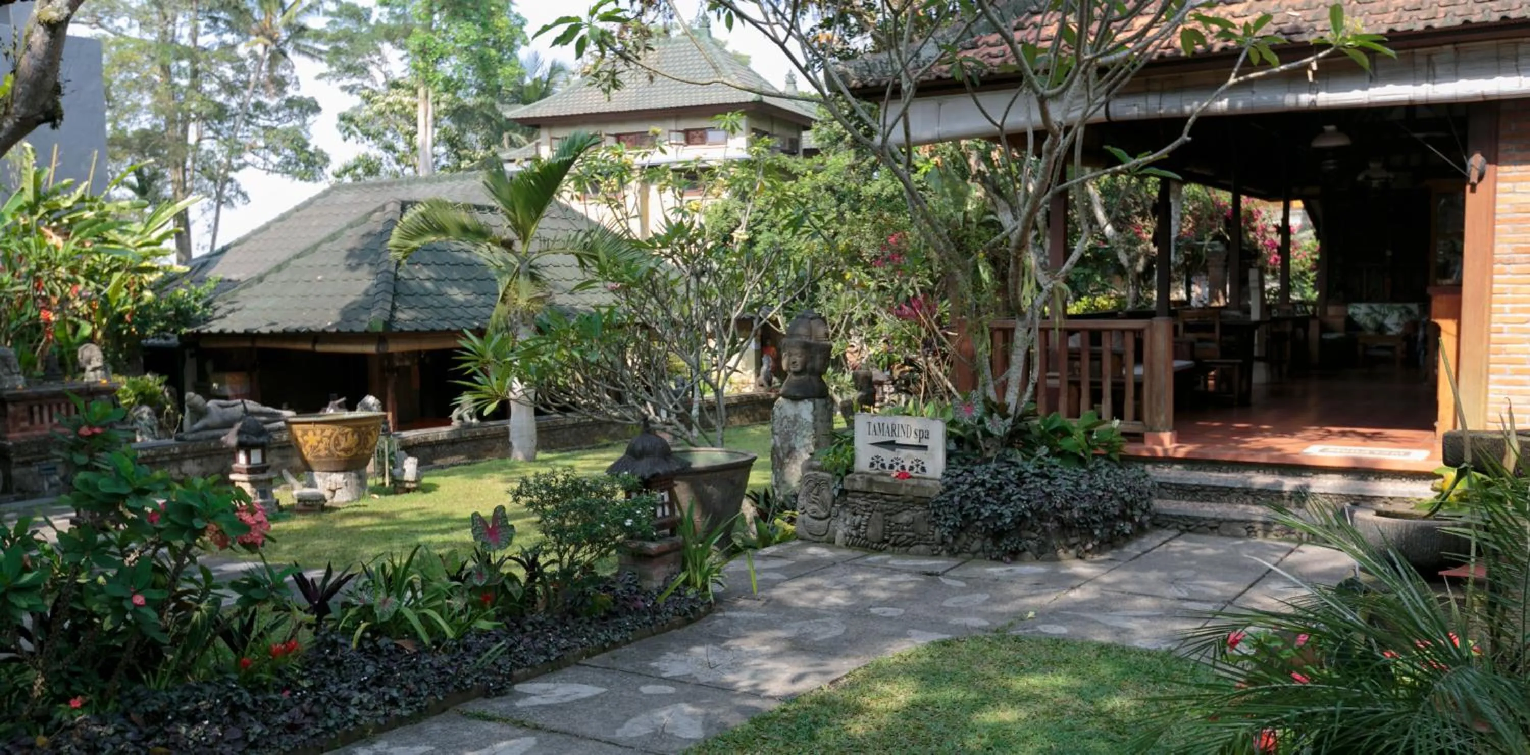 Garden in Murni's Houses & Spa