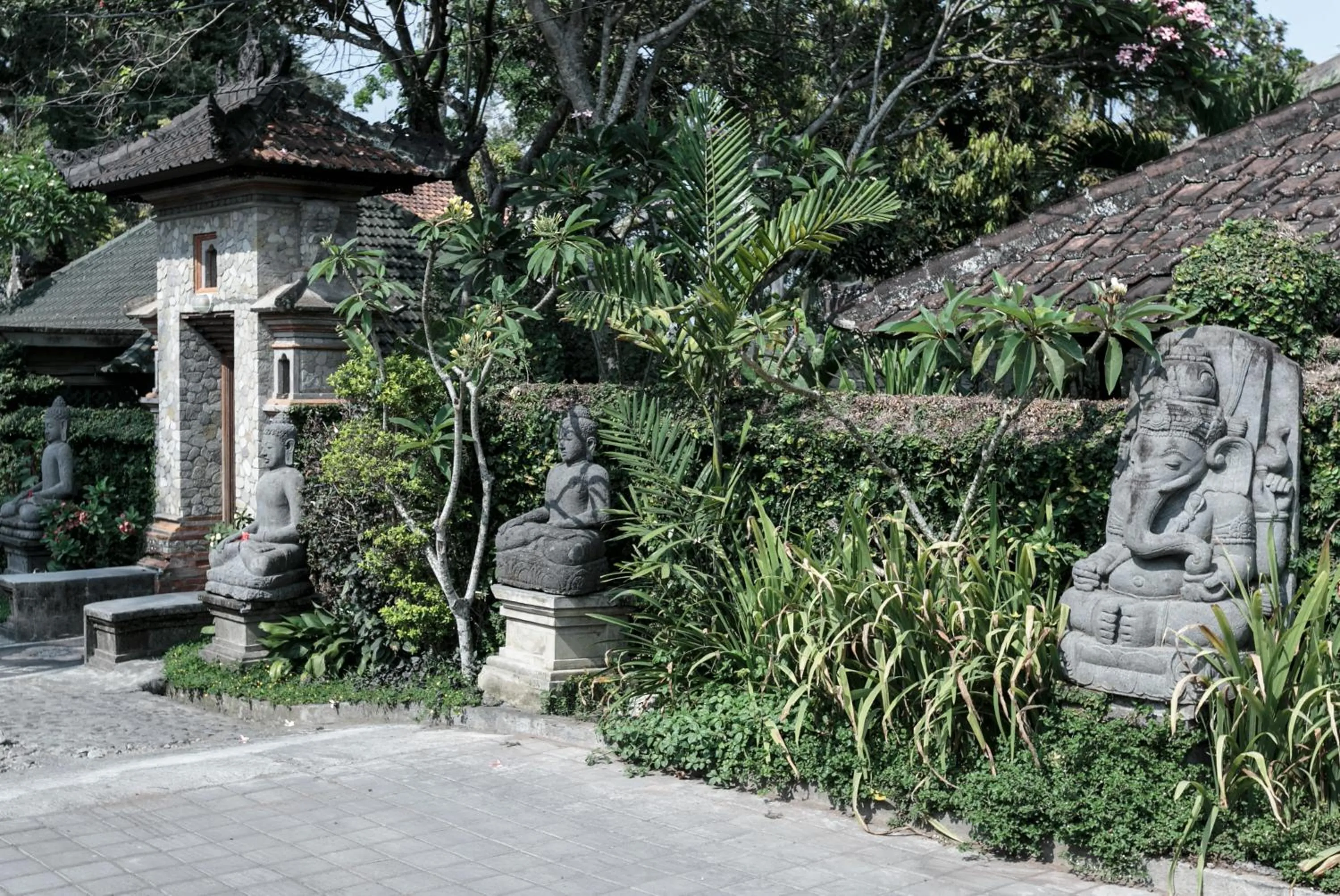 Garden in Murni's Houses & Spa