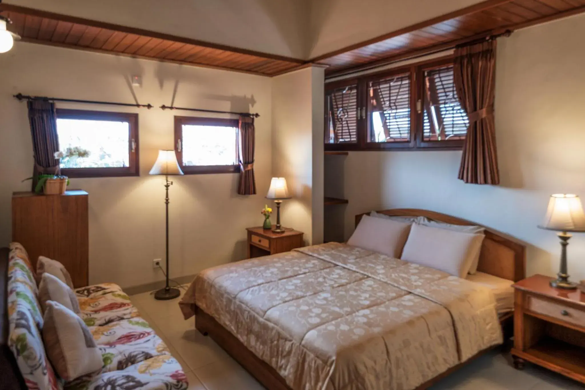 Deluxe King Room in Murni's Houses & Spa Deluxe King Room in Murni's Houses & Spa