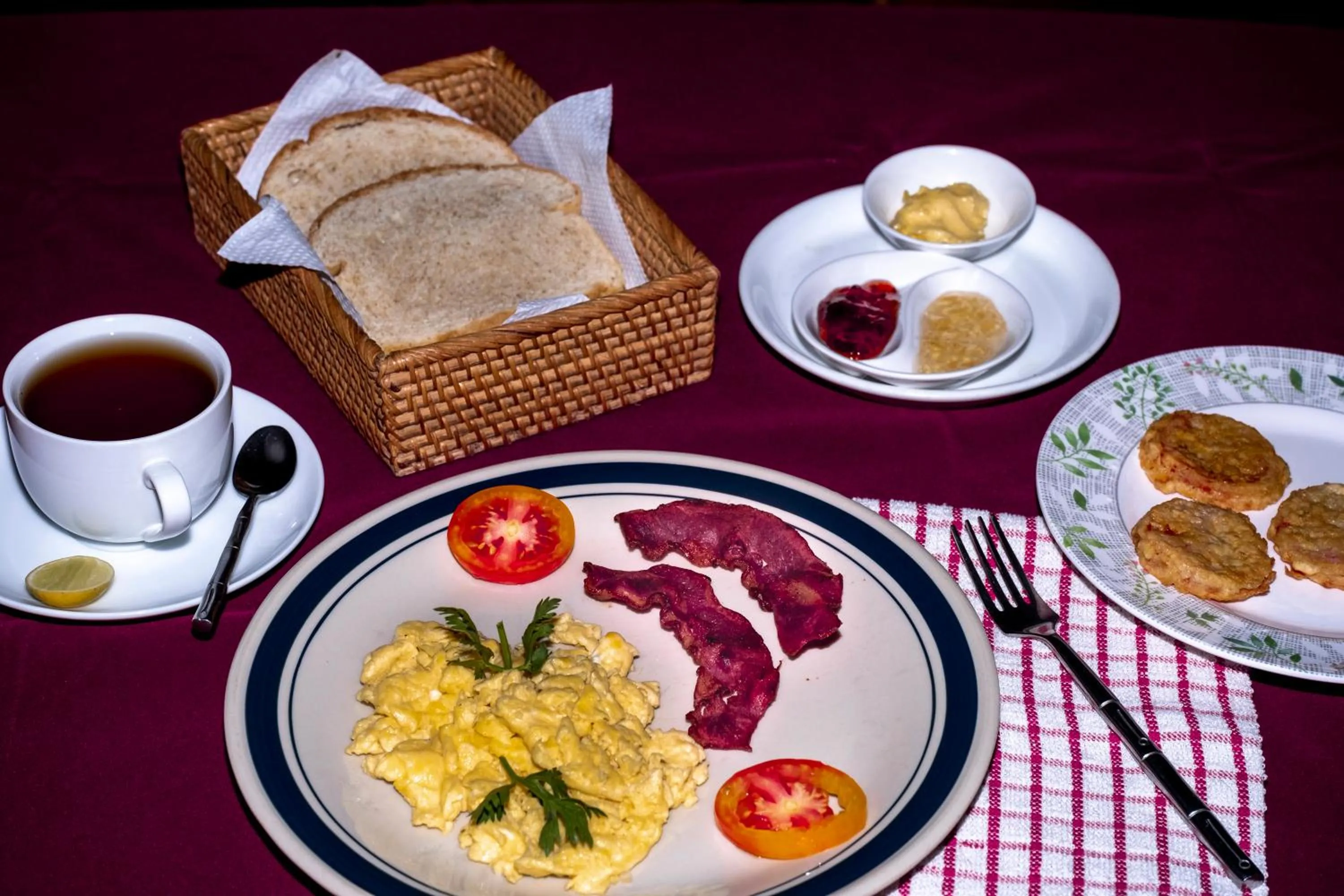 Food and drinks in Murni's Houses & Spa