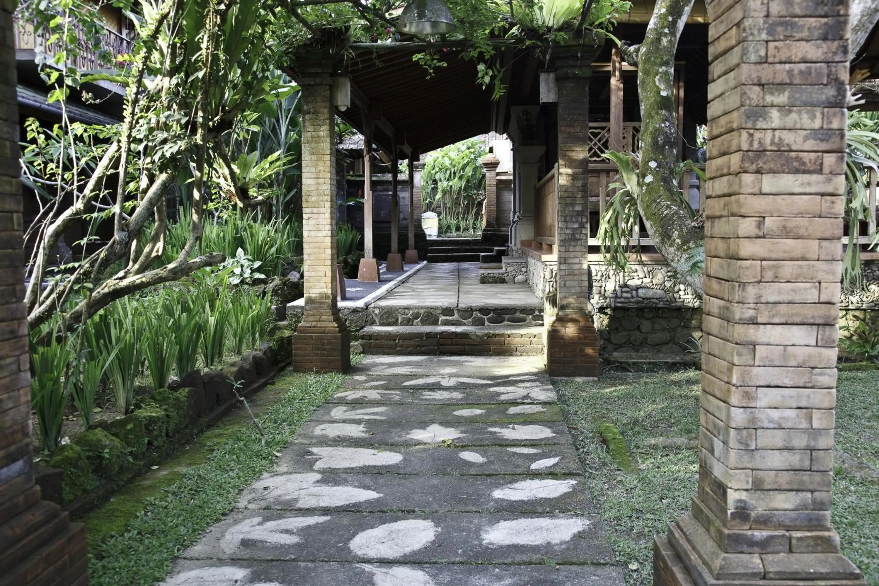 Garden in Murni's Houses & Spa