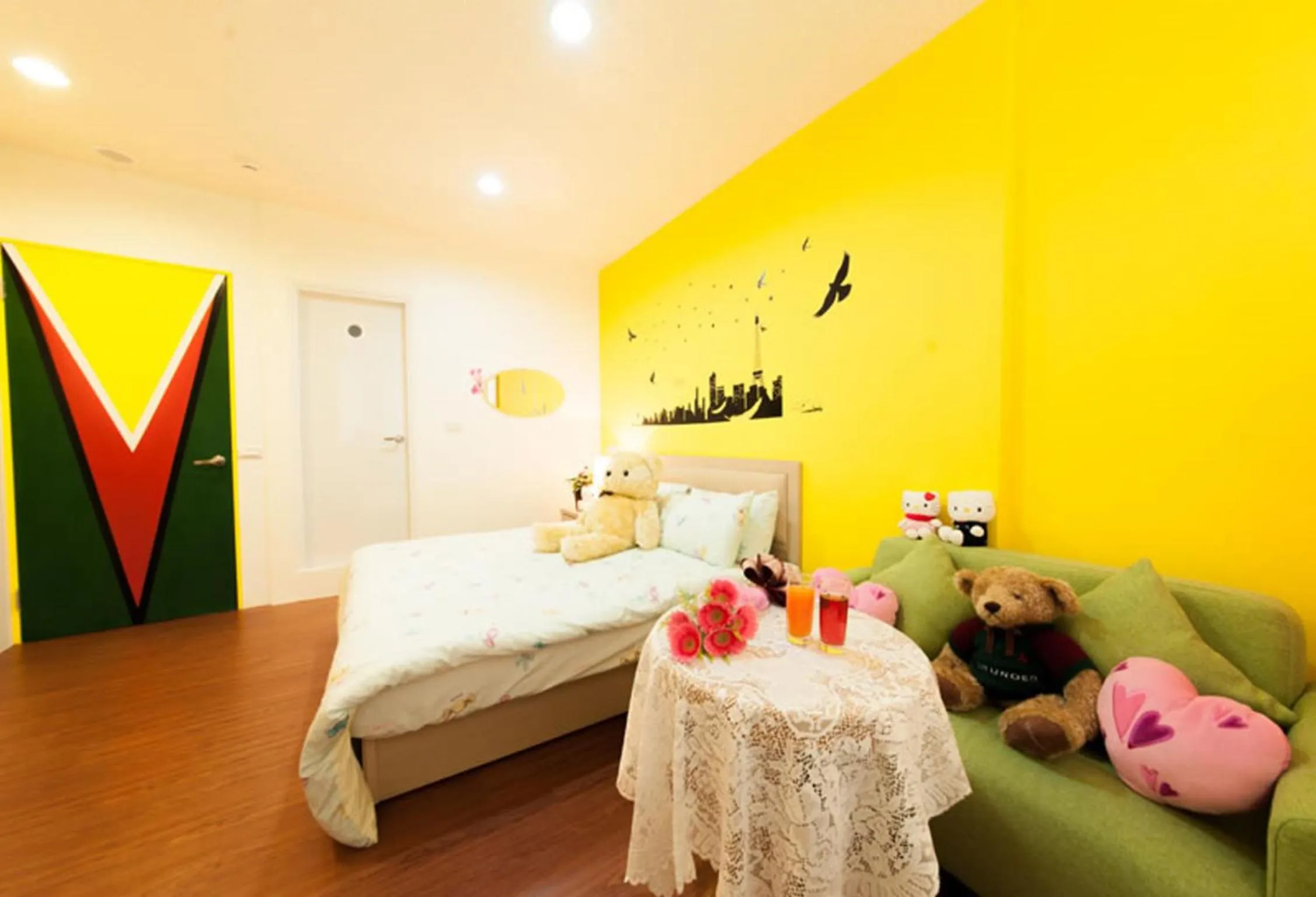 Bed in Free World B&B