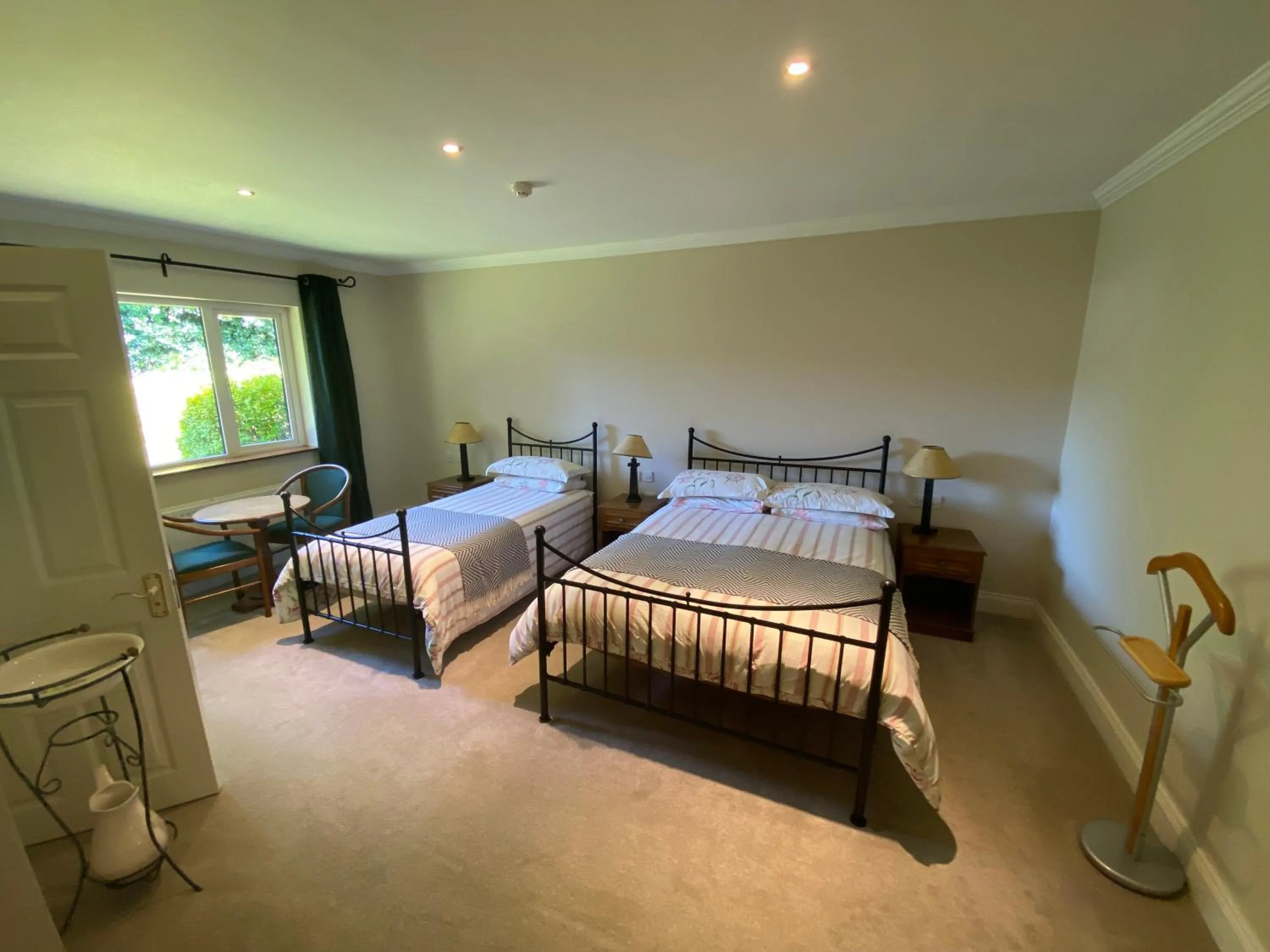 Bedroom, Bed in Applecroft House